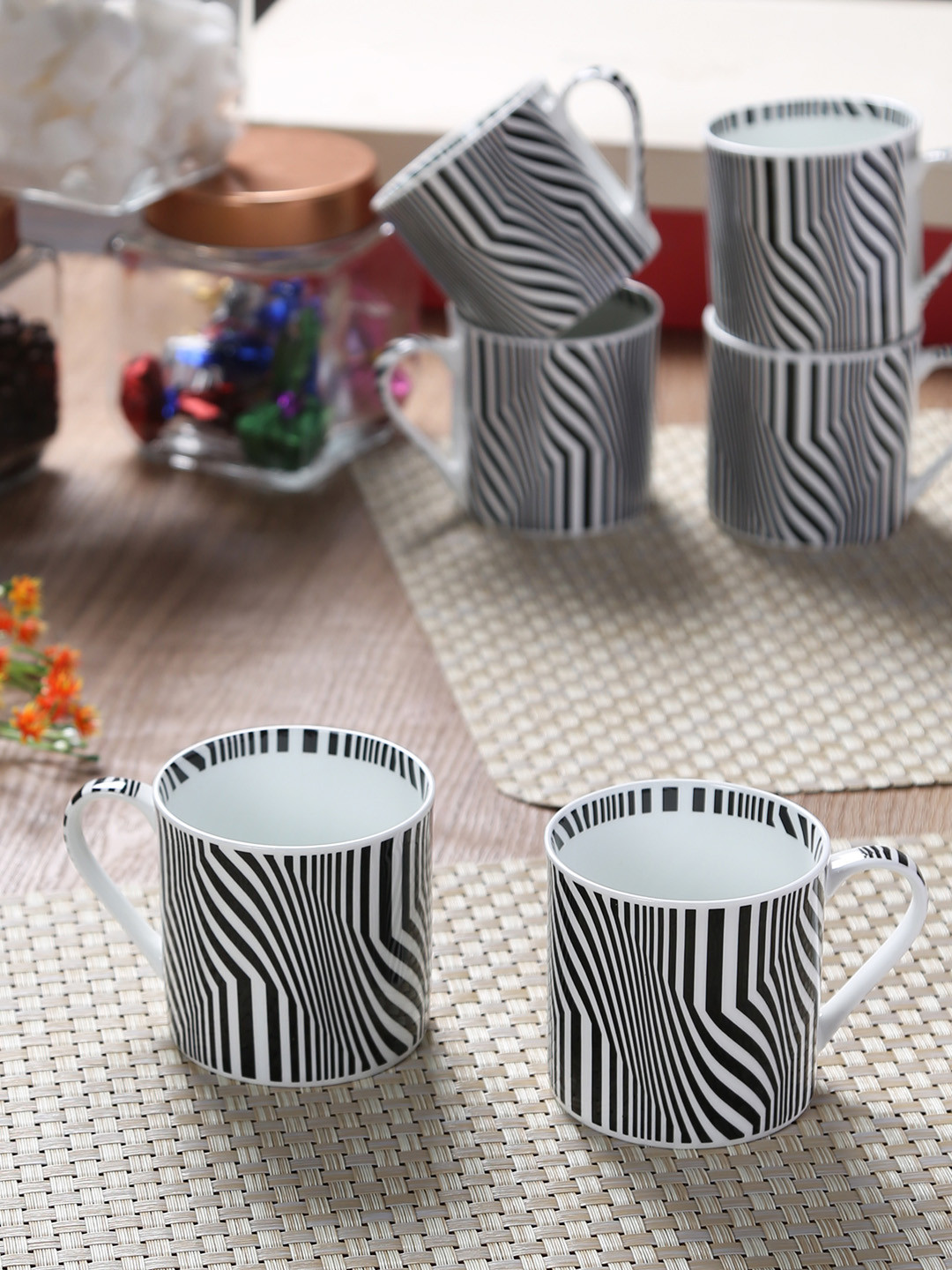 

GOODHOMES White & Black 6-Pieces Printed Bone China Cups Set