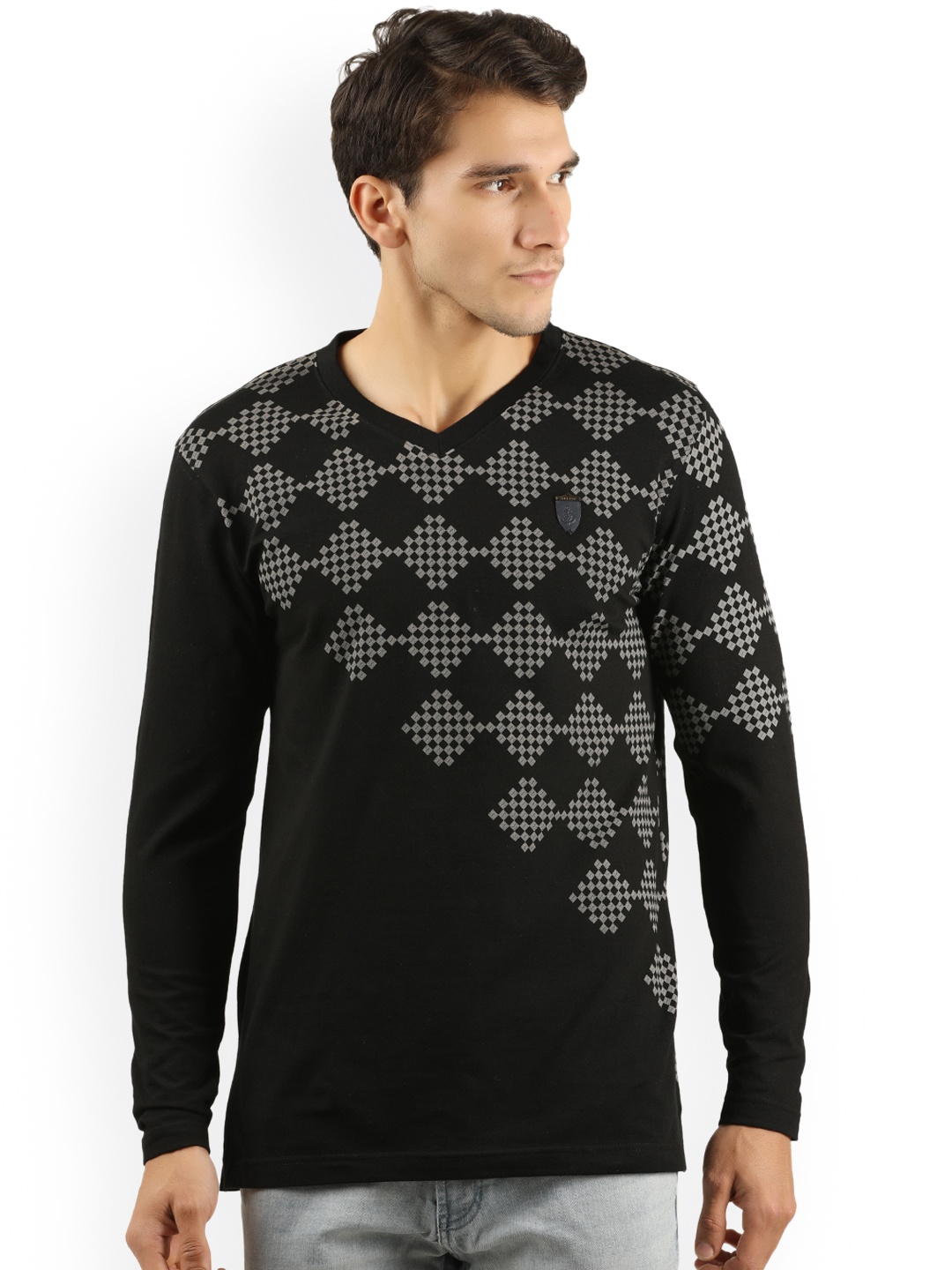 

WEXFORD Men Black Printed V-Neck T-shirt