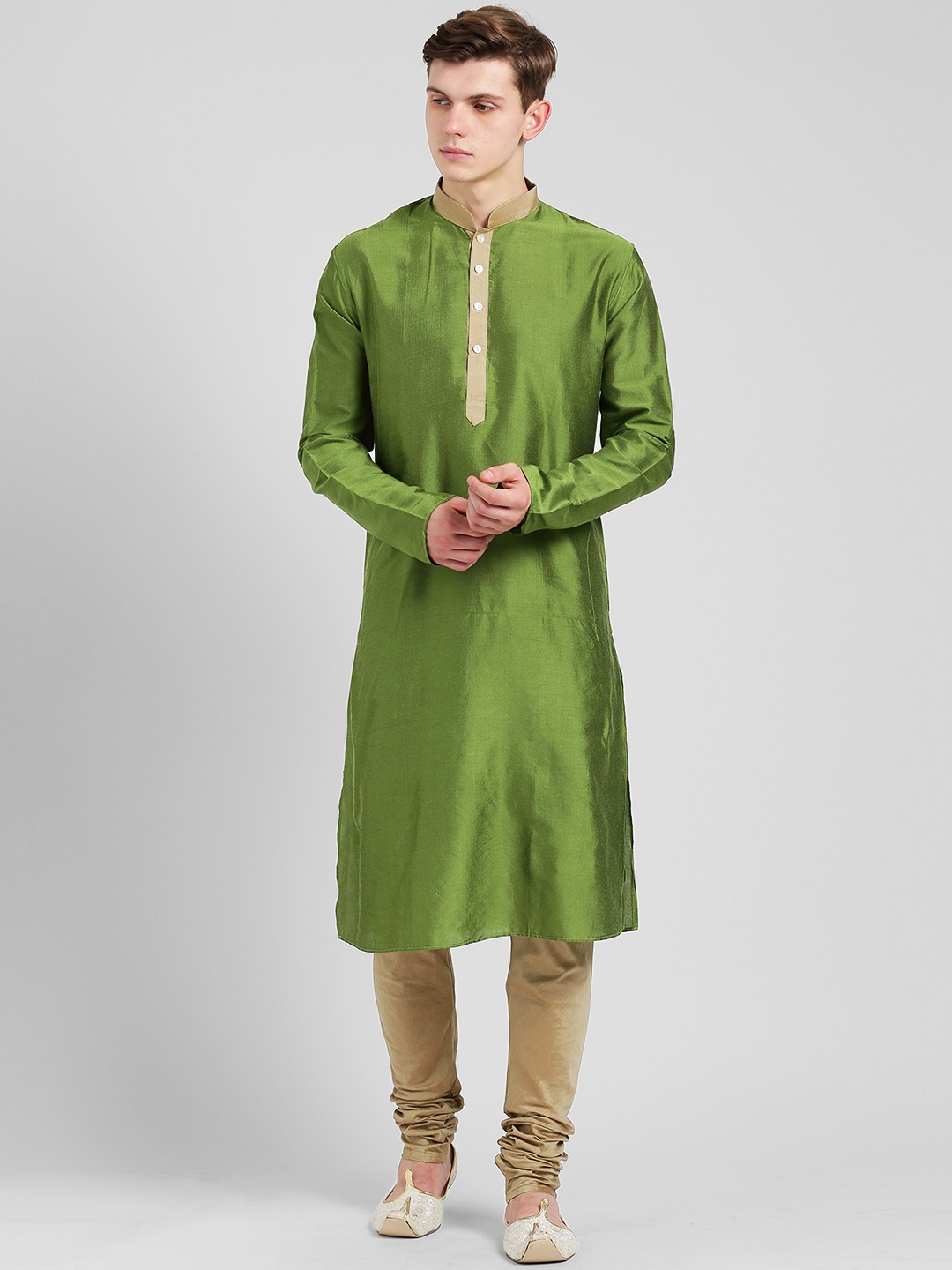 

KISAH Men Green Yoke Design Banarasi Straight Kurta