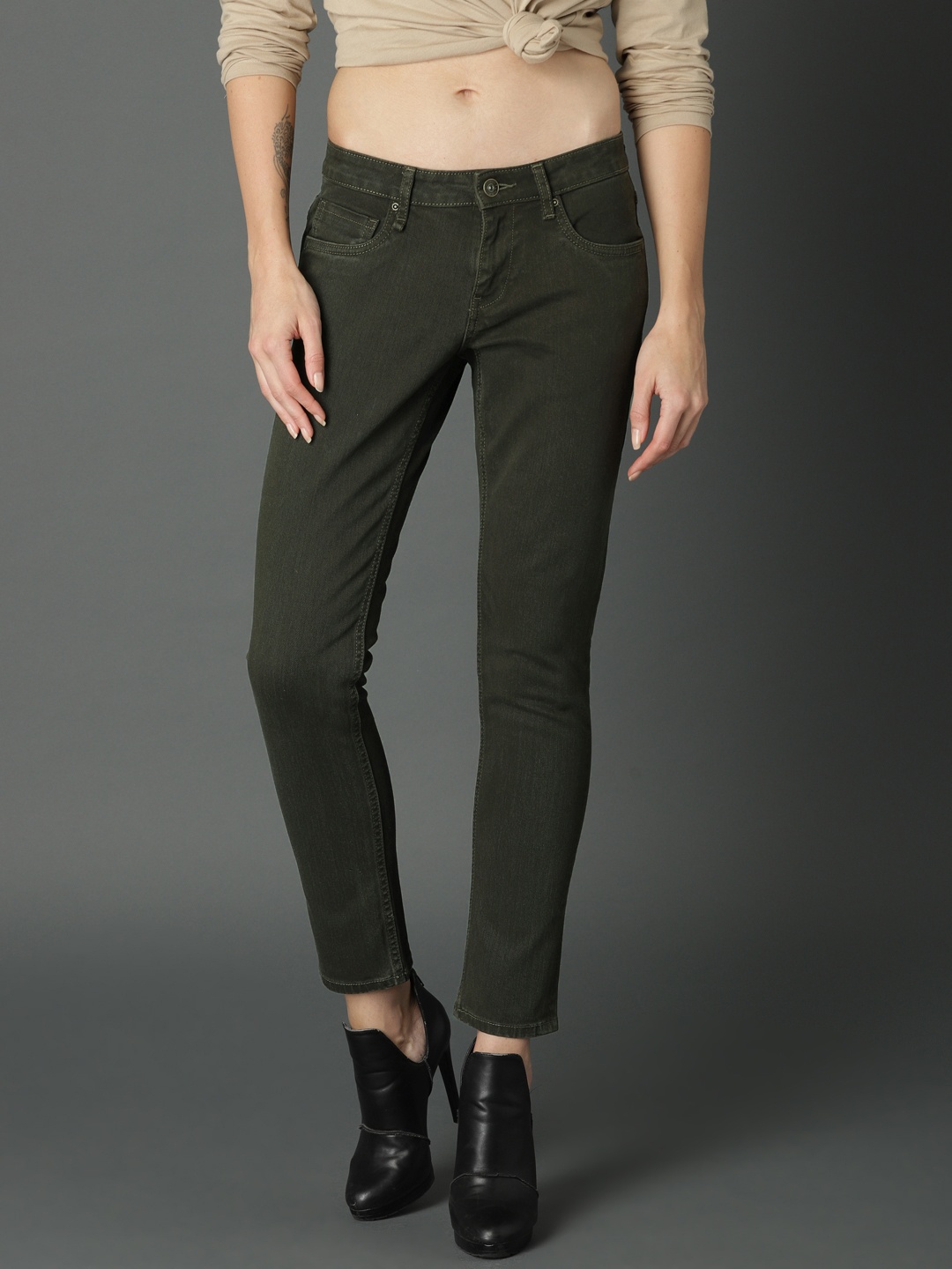 

Roadster Women Olive Green Slim Fit Mid-Rise Clean Look Stretchable Jeans