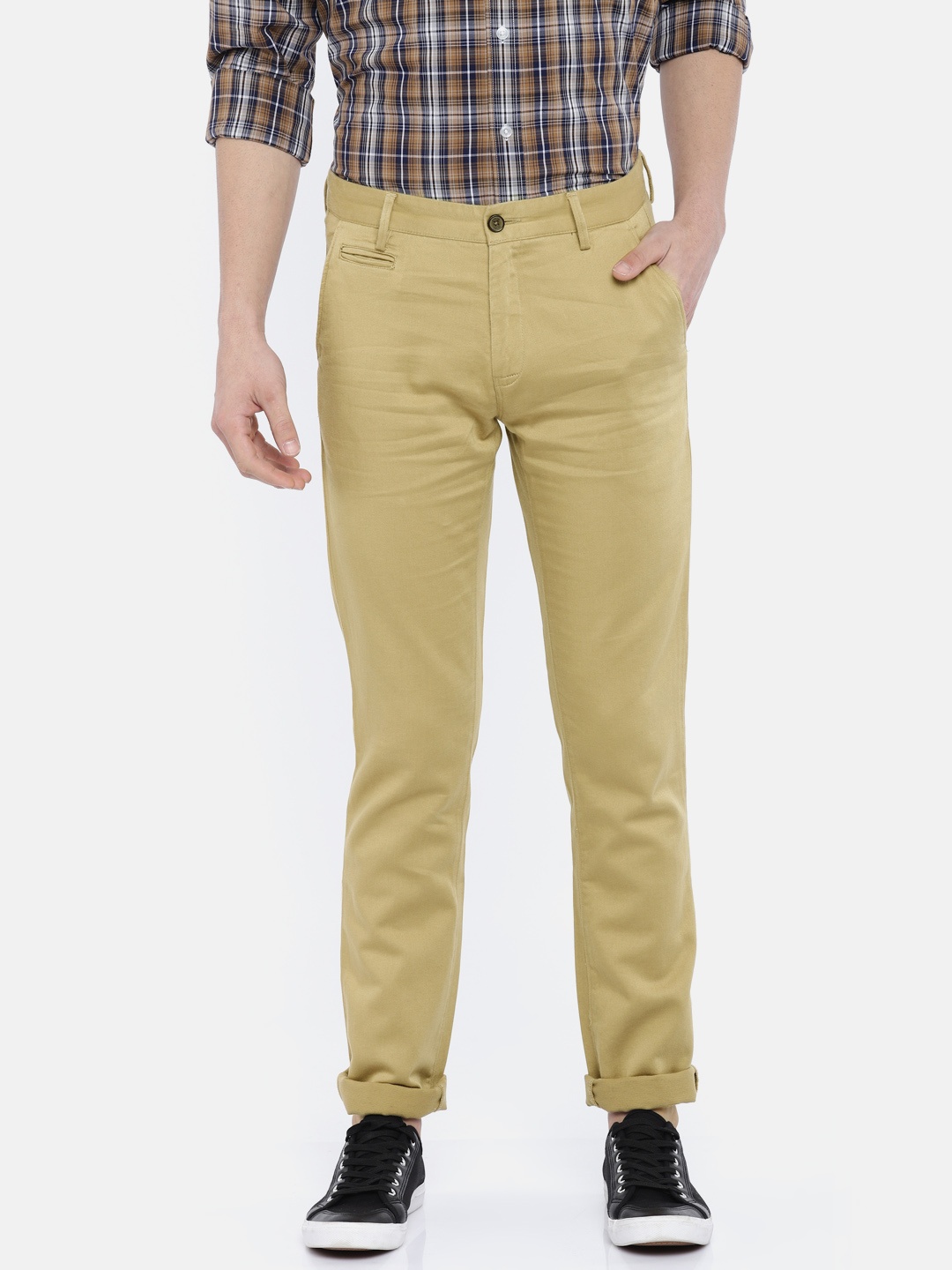 

Arrow Sport Men Khaki Slim Fit Solid Regular Trousers