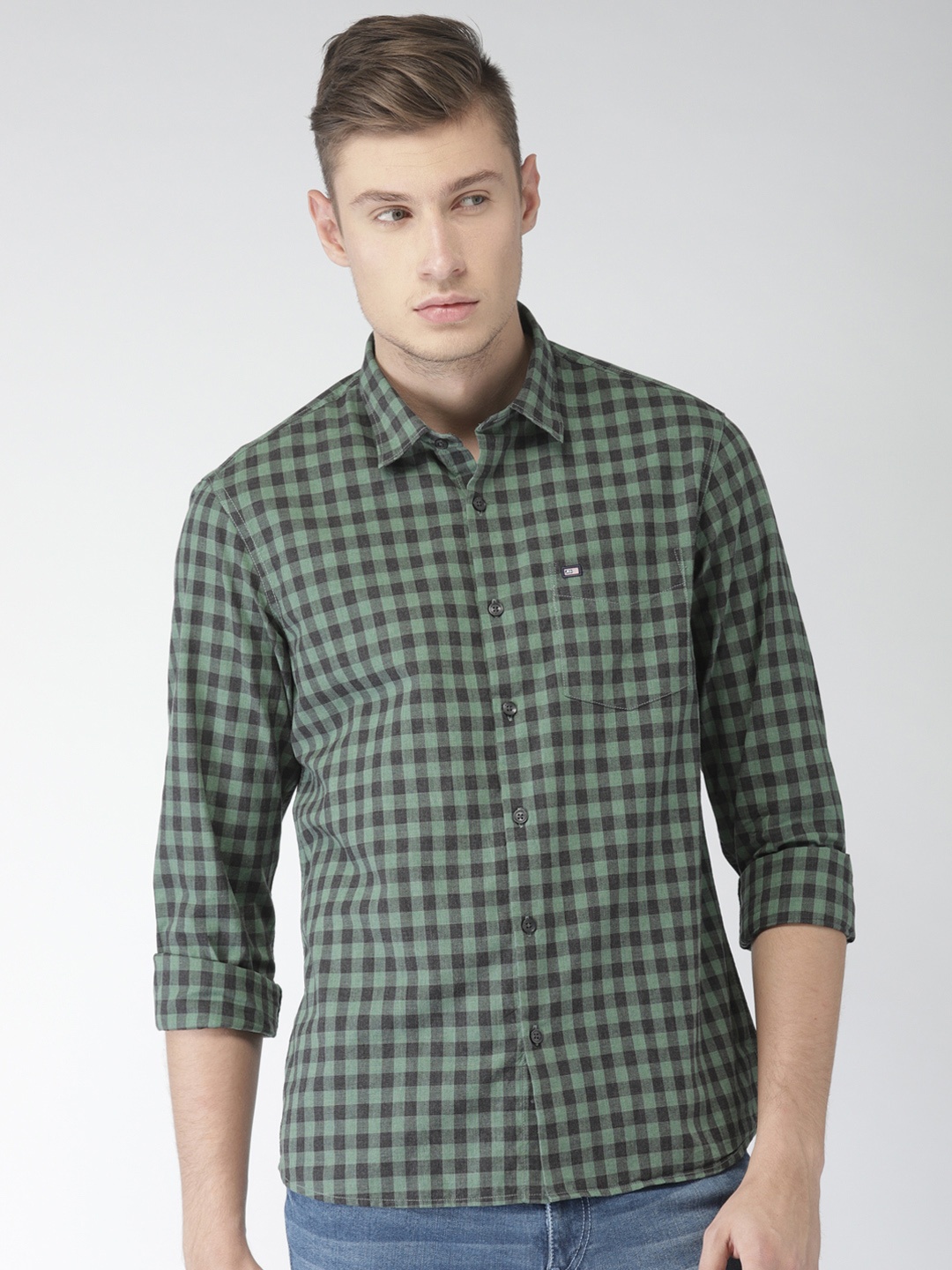 

Arrow Sport Men Green & Black Slim Fit Checked Casual Shirt
