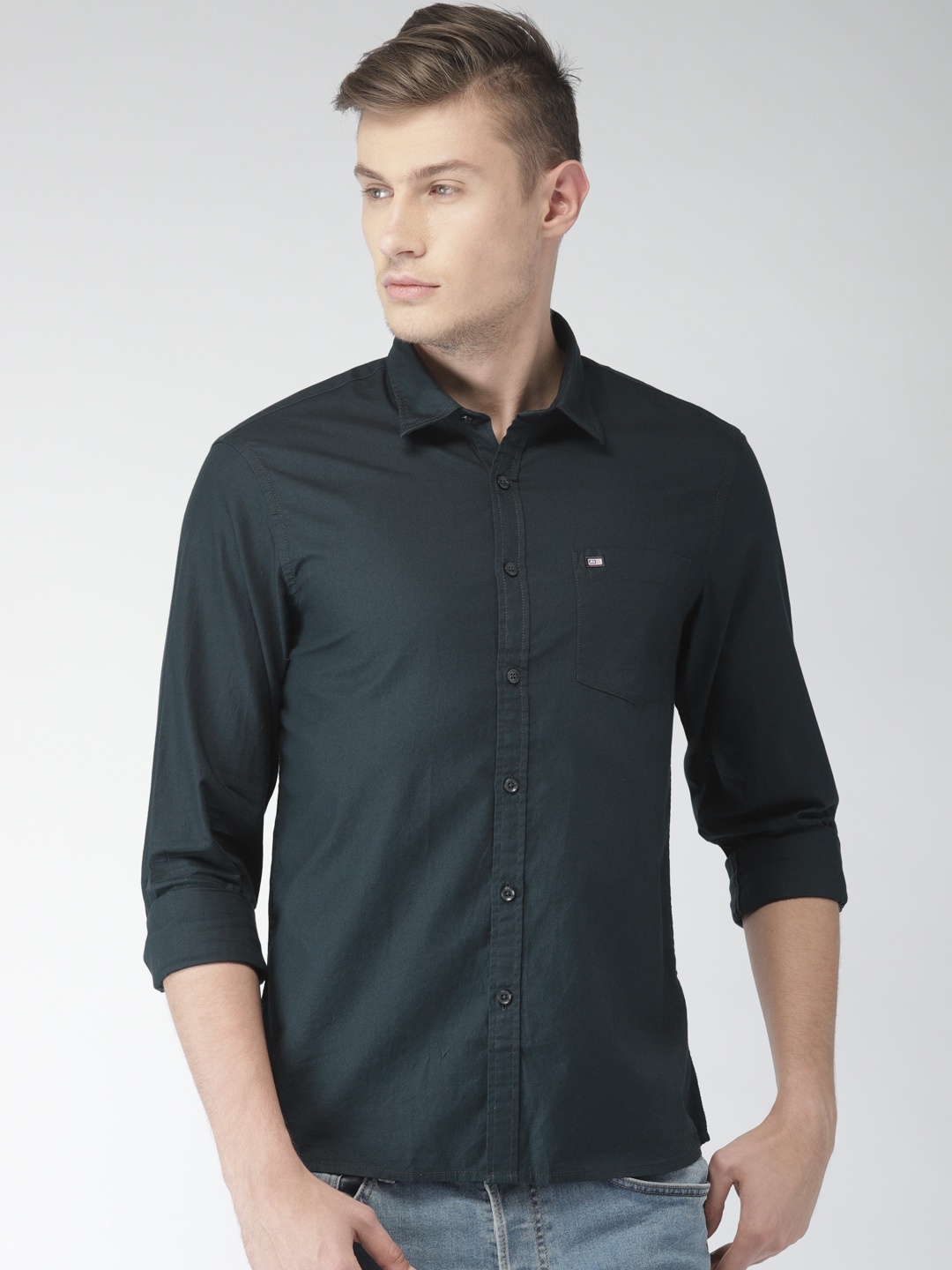 

Arrow Sport Men Navy Slim Fit Solid Casual Shirt, Navy blue