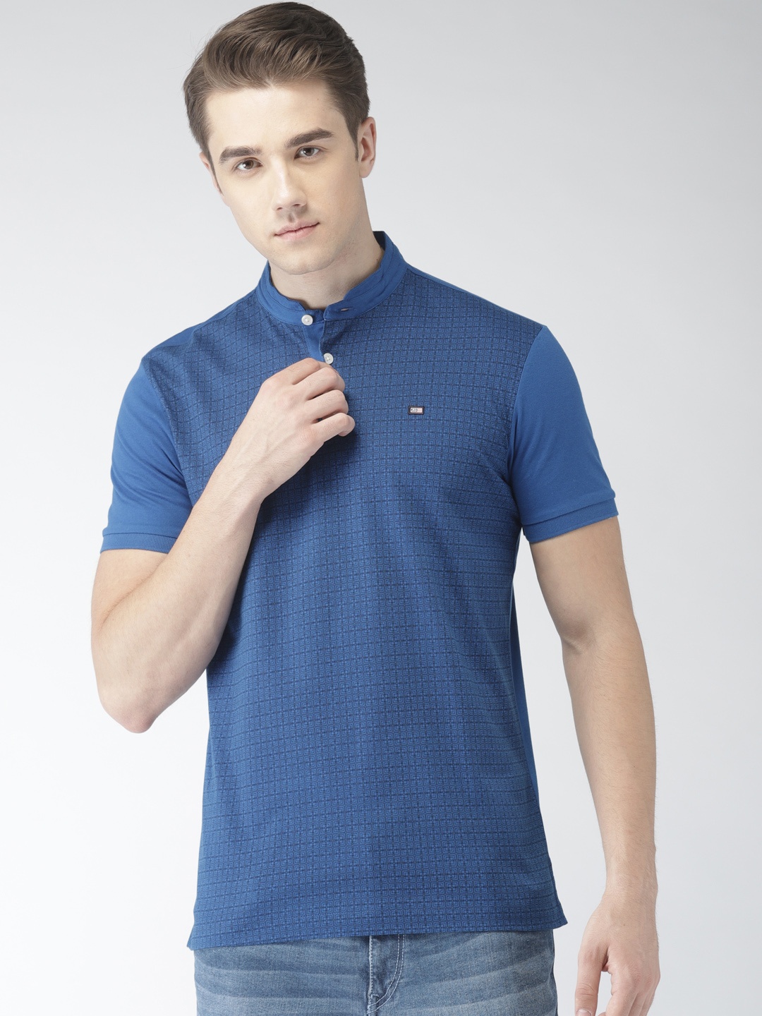 

Arrow Sport Men Blue Printed Mandarin Collar T-shirt