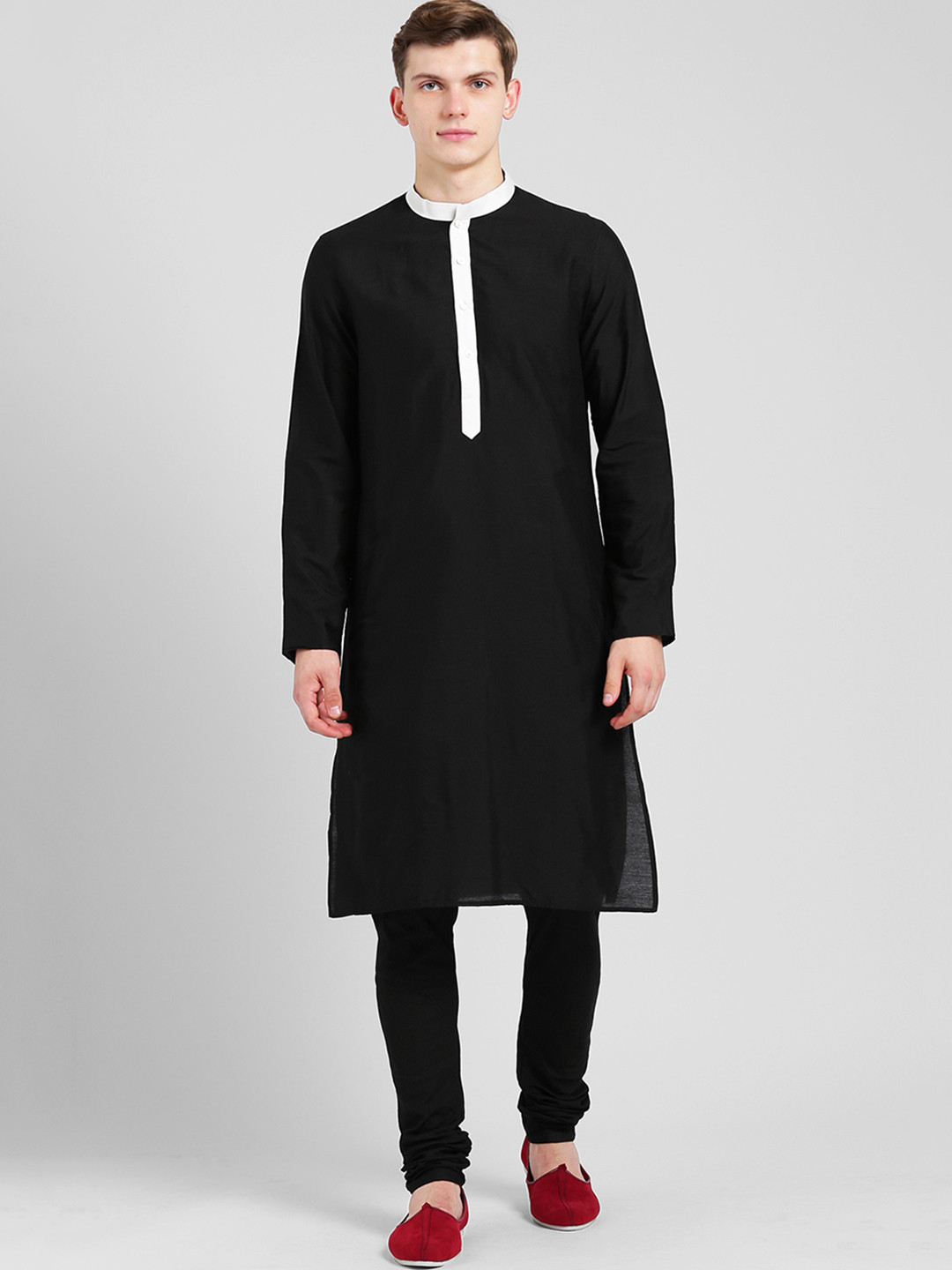 

KISAH Men Black Solid Kurta with Churidar