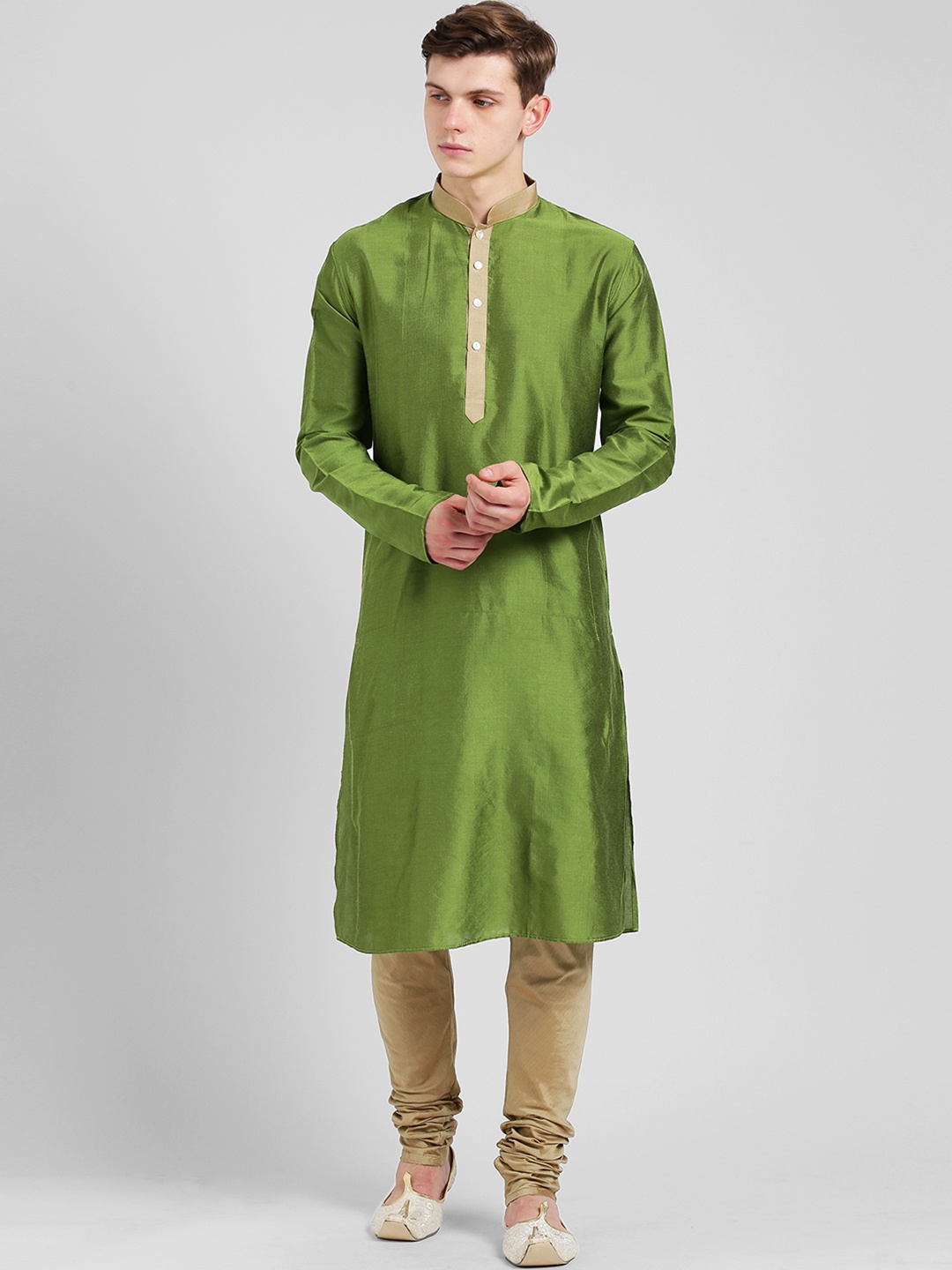 

KISAH Men Green & Beige Solid Kurta with Churidar