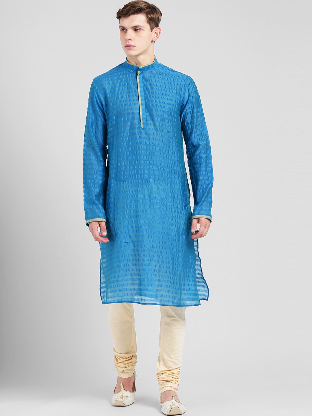 

KISAH Men Blue & Cream-Coloured Self Design Kurta with Churidar