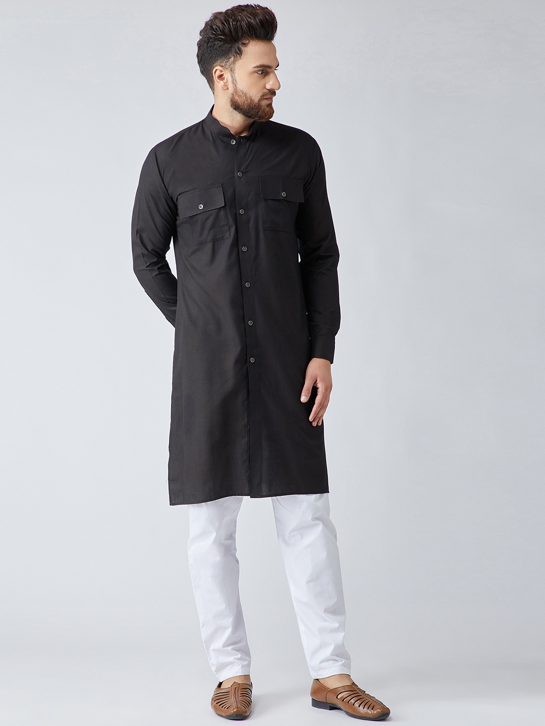 

SOJANYA Men Black Solid Kurta with Pyjamas