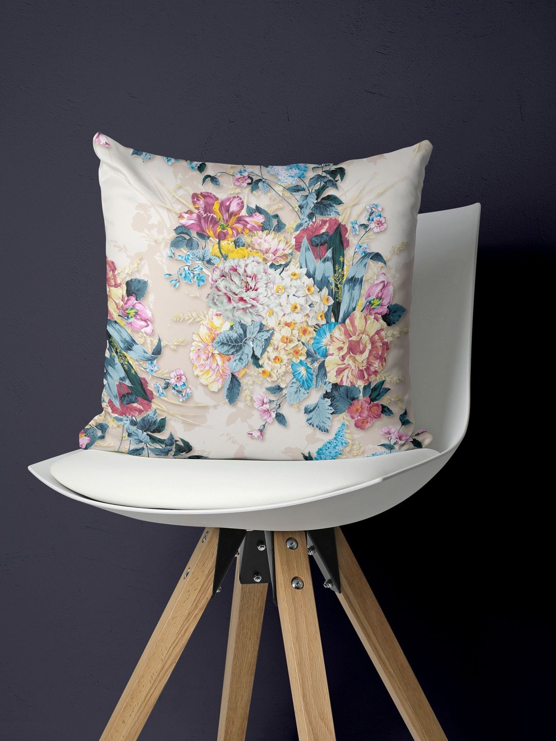 

BIANCA Multicoloured Floral Square Cushion Covers, Multi