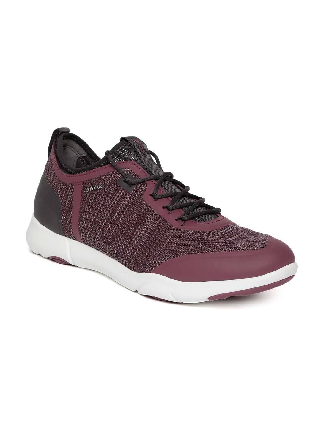 

Geox Men Maroon & Grey Patterned Sneakers