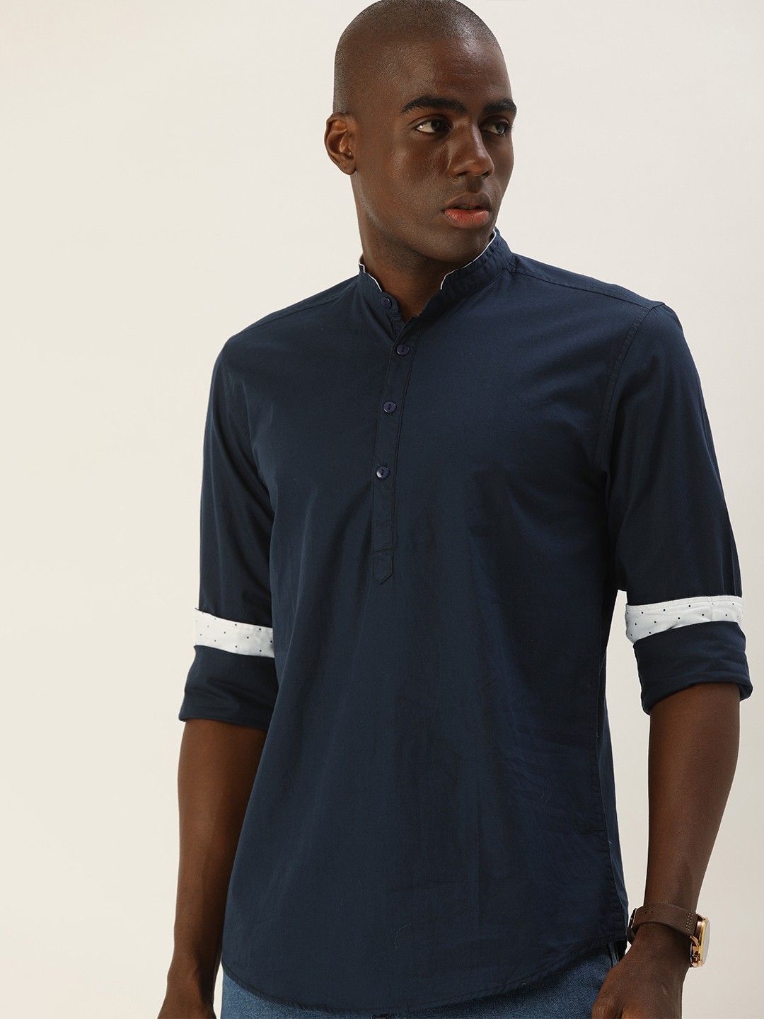 

IVOC Men Navy Blue Solid Straight Kurta