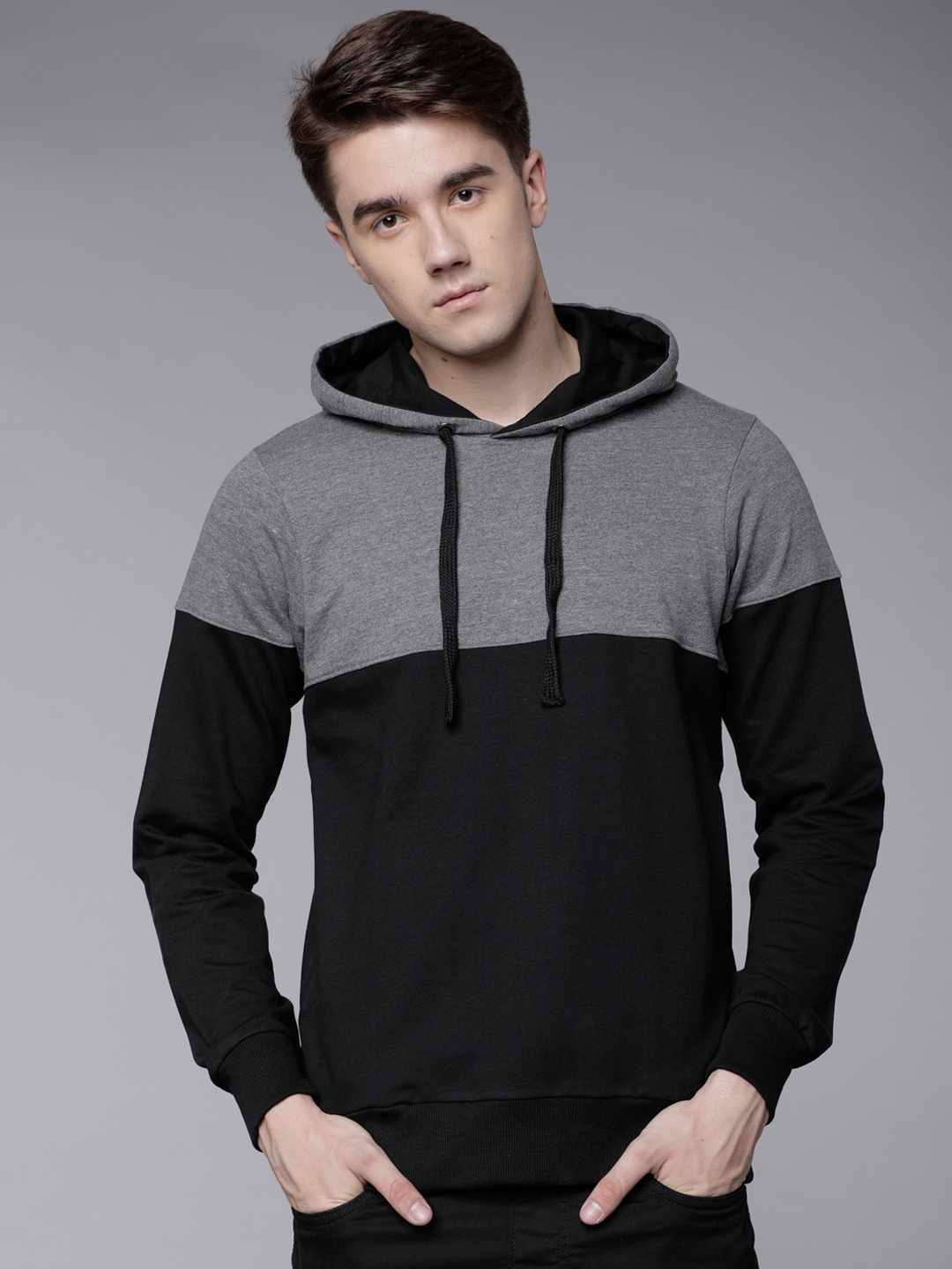 

HIGHLANDER Men Black & Grey Colourblocked Hooded Sweatshirt