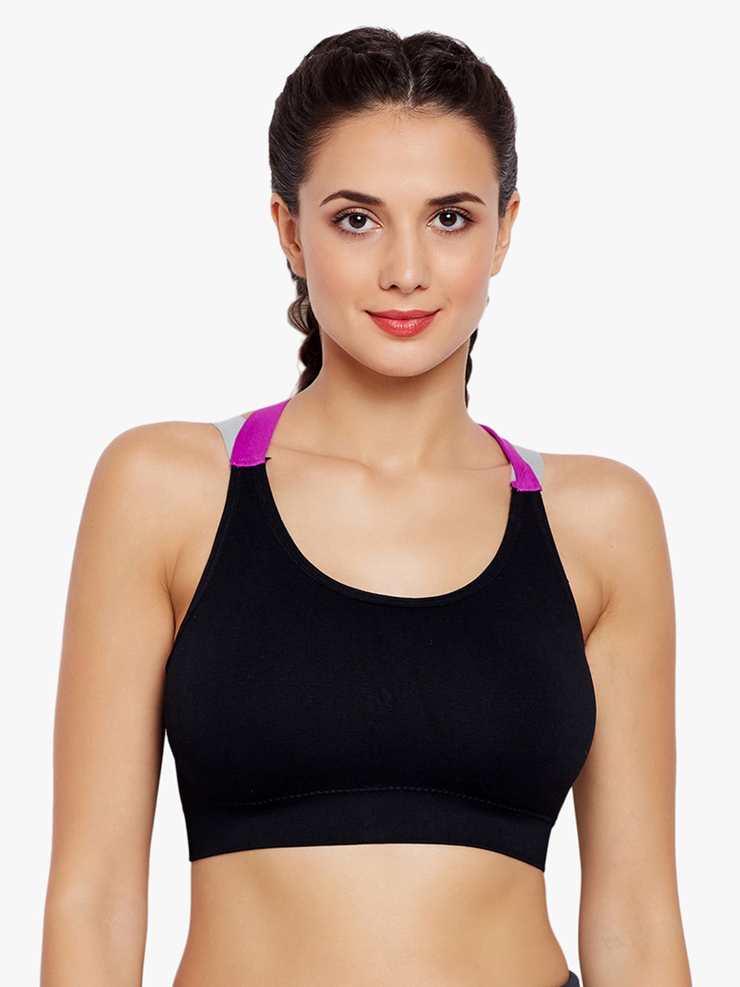 

Lebami Black Solid Non-Wired Lightly Padded Bralette Bra 1583-Black_30