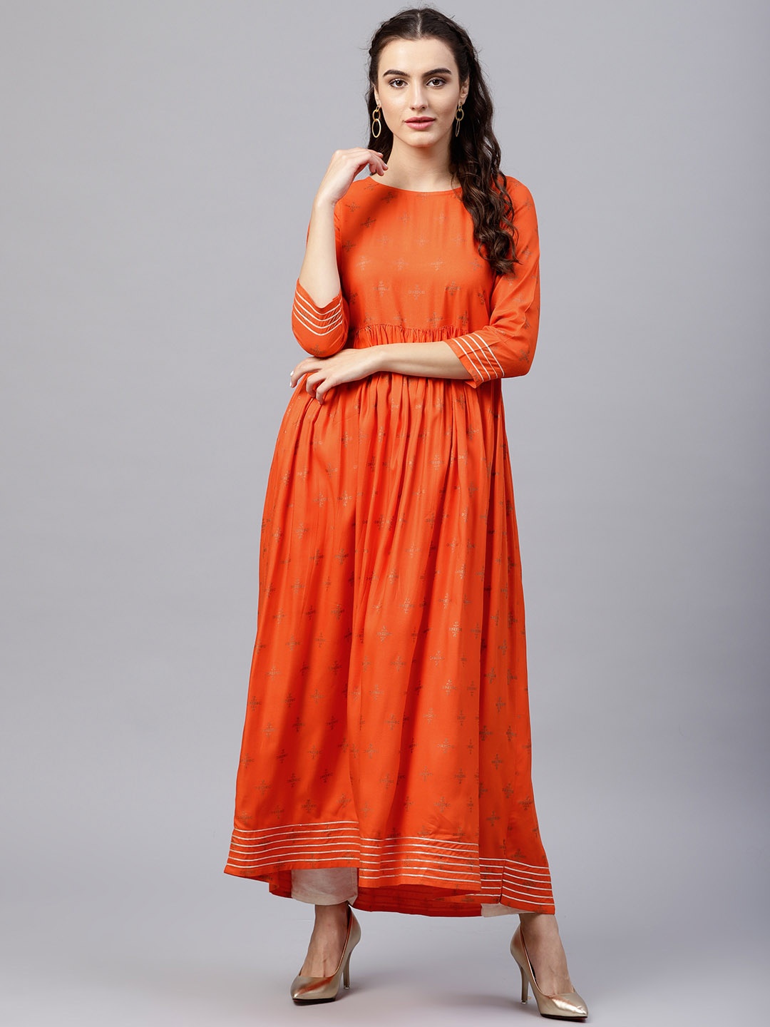 

Nayo Women Orange & Golden Printed Anarkali Kurta