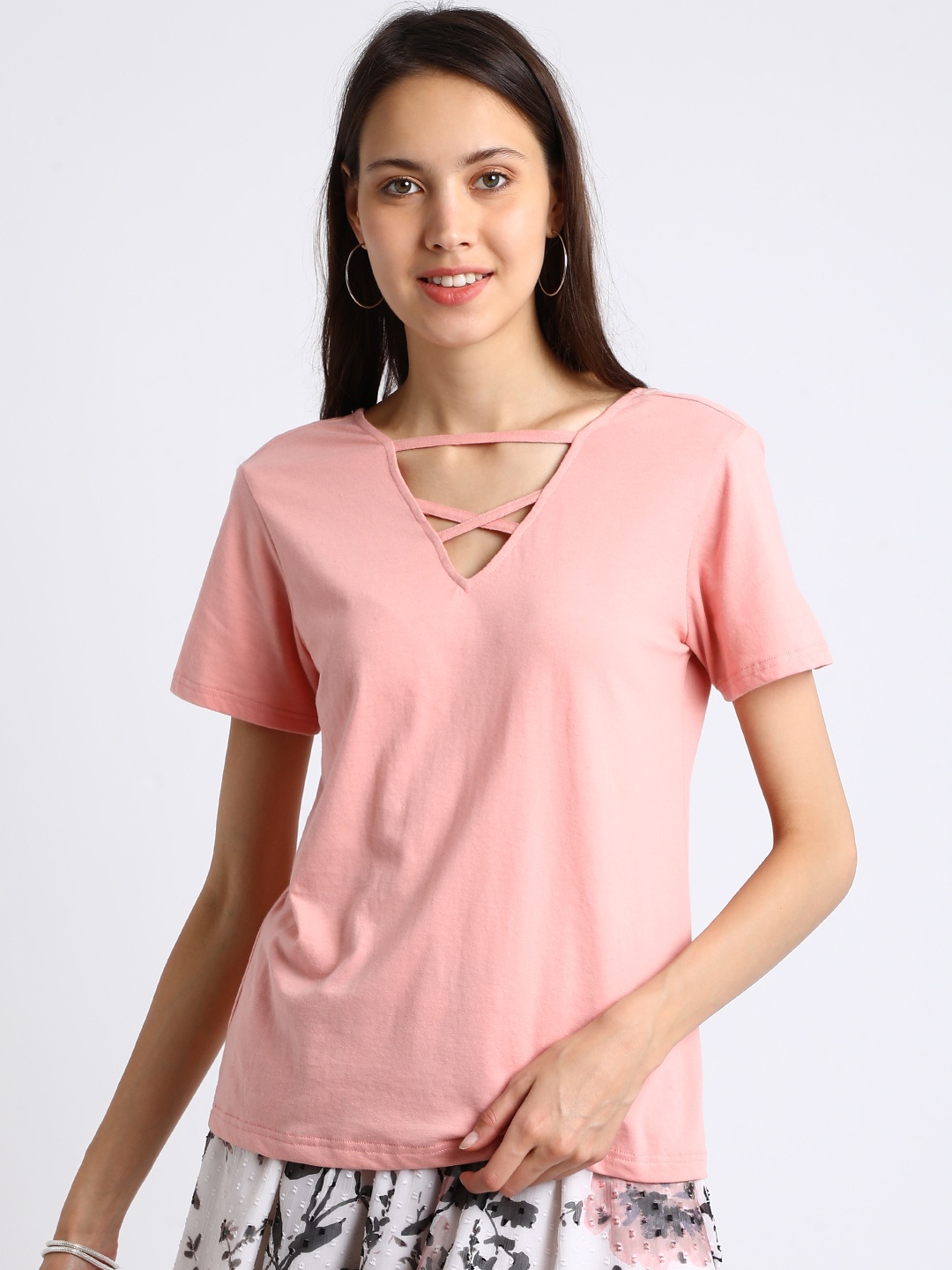 

Besiva Women Pink Solid V-Neck T-shirt