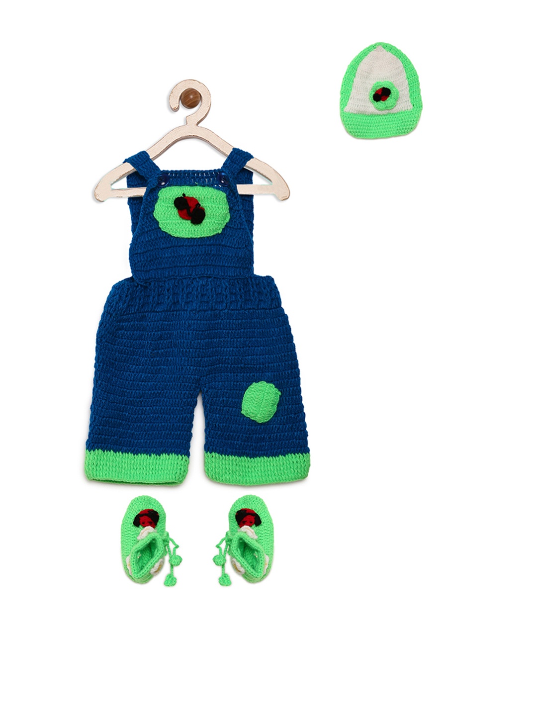 

CHUTPUT Unisex Blue Clothing set