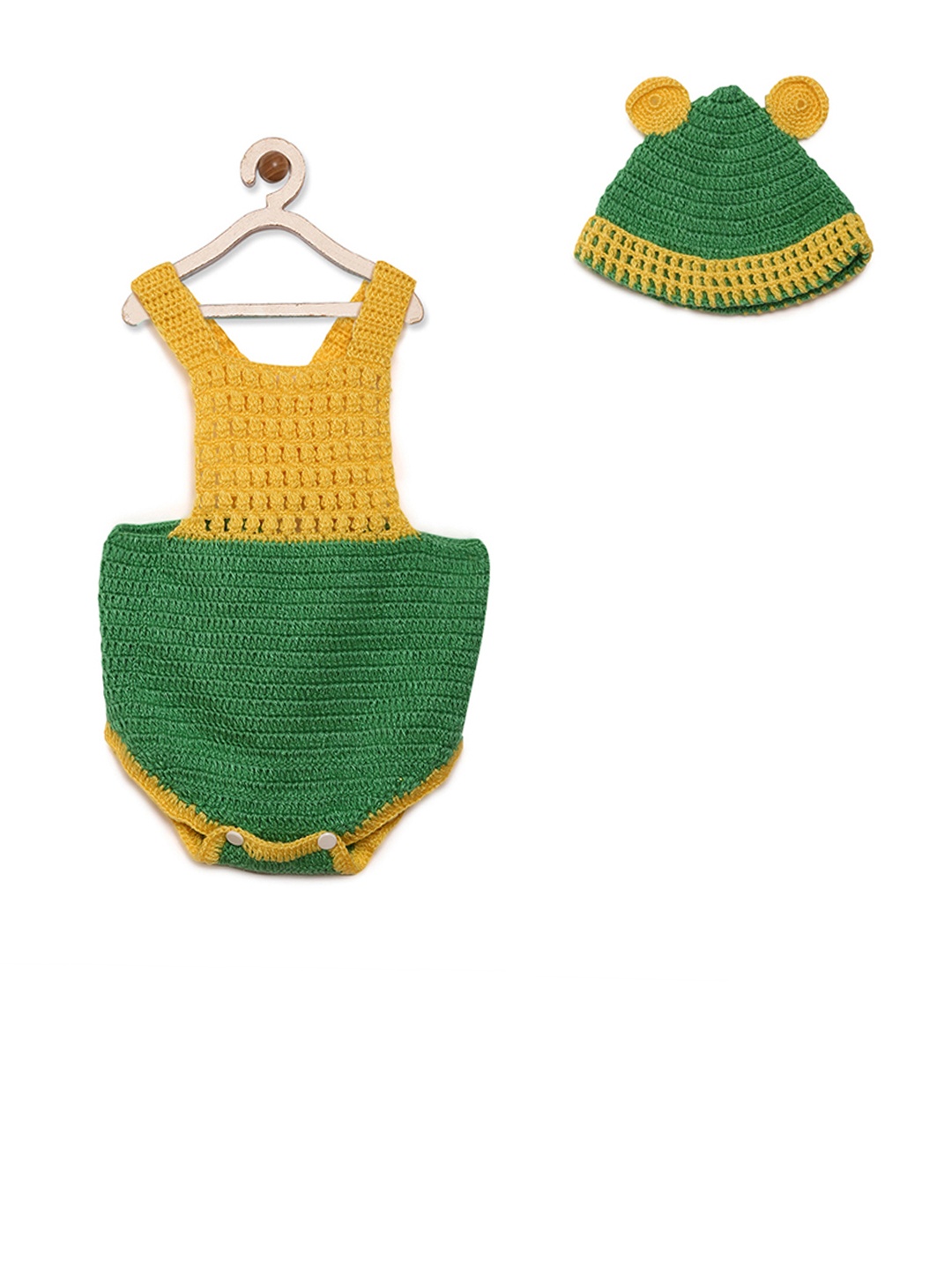

CHUTPUT Girls Green Solid Fit and Flare Dress