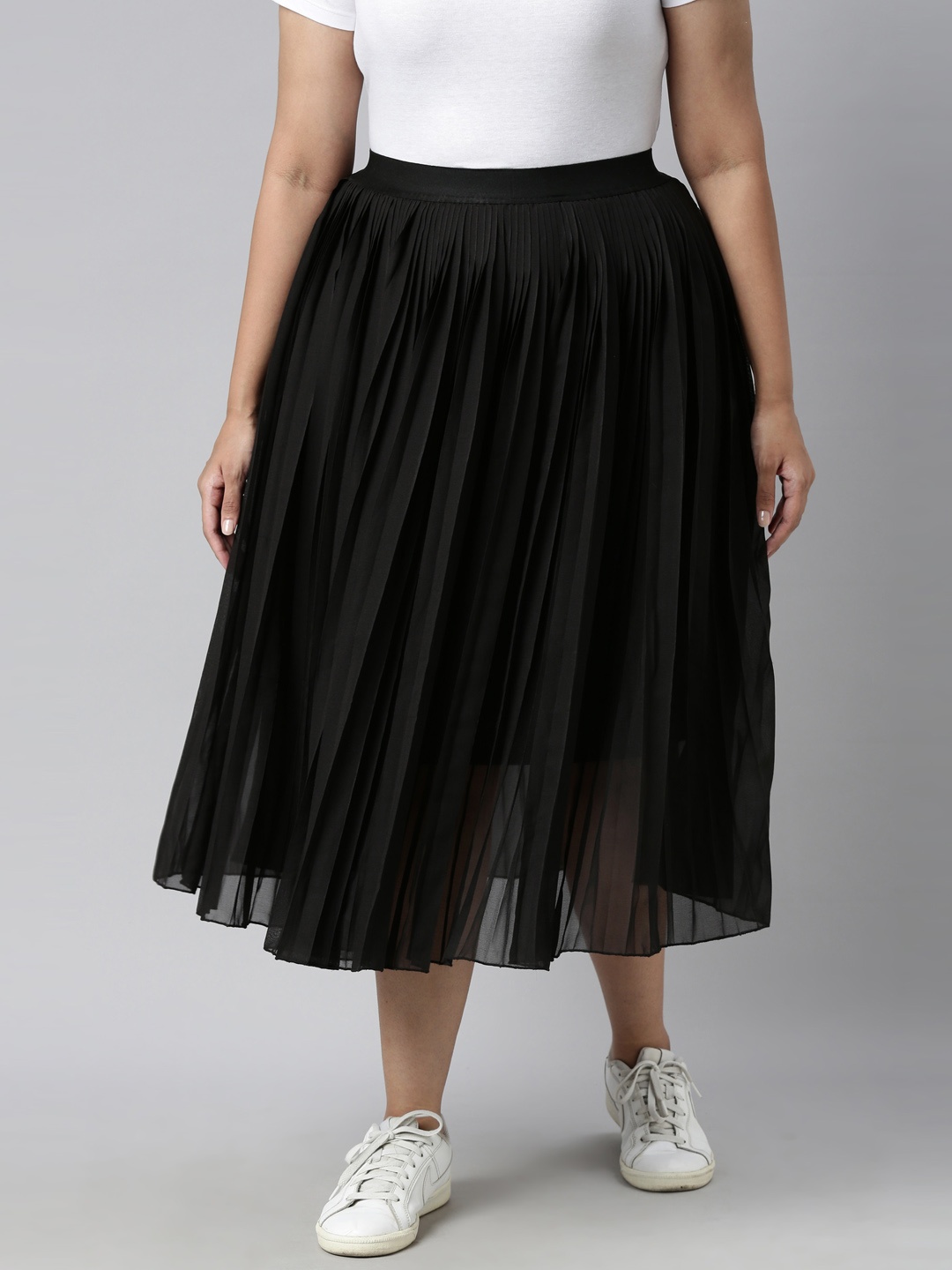 

The Pink Moon Plus Size Women Black Pleated Solid Straight Maxi Skirt