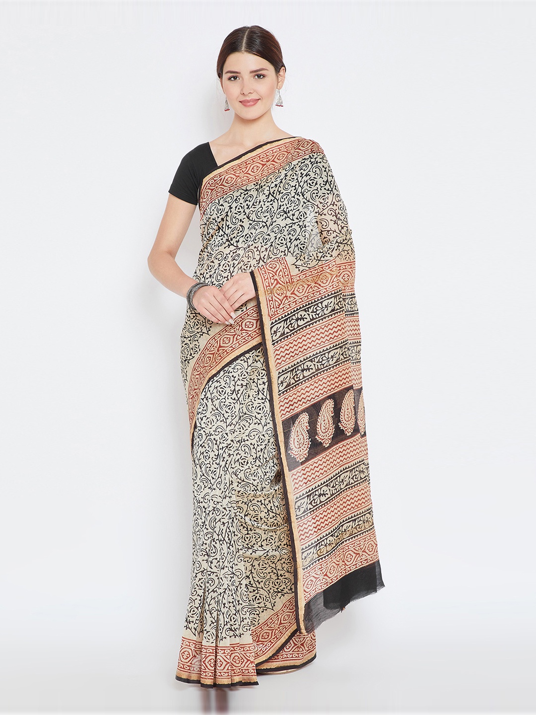 

Kalakari India Beige & Red Silk Cotton Printed Chanderi Sustainable Saree