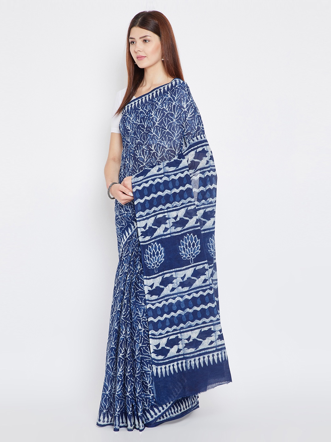 

Kalakari India Blue & White Pure Cotton Printed Sustainable Saree