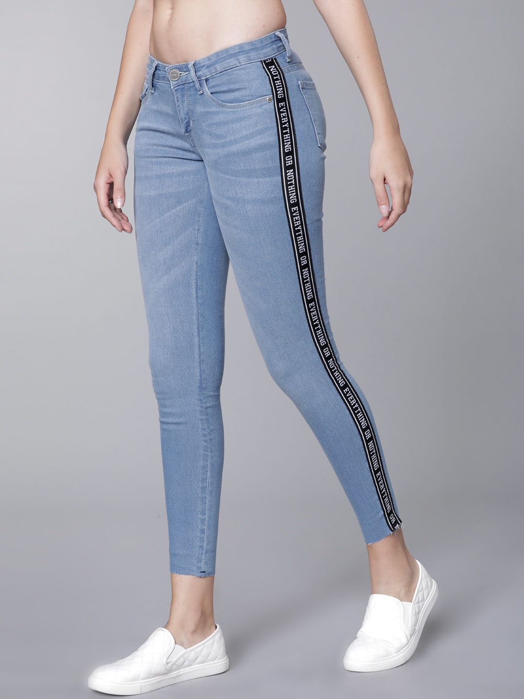 

Tokyo Talkies Women Blue Super Skinny Fit Mid-Rise Clean Look Stretchable Jeans