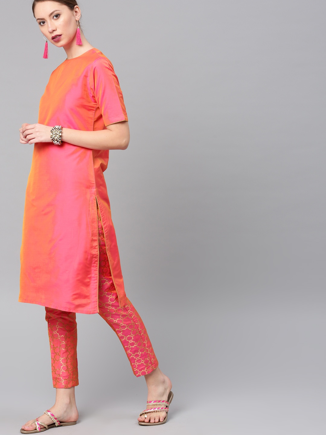 

Vishudh Women Pink & Gold-Toned Solid Kurta With Self Designed Trousers