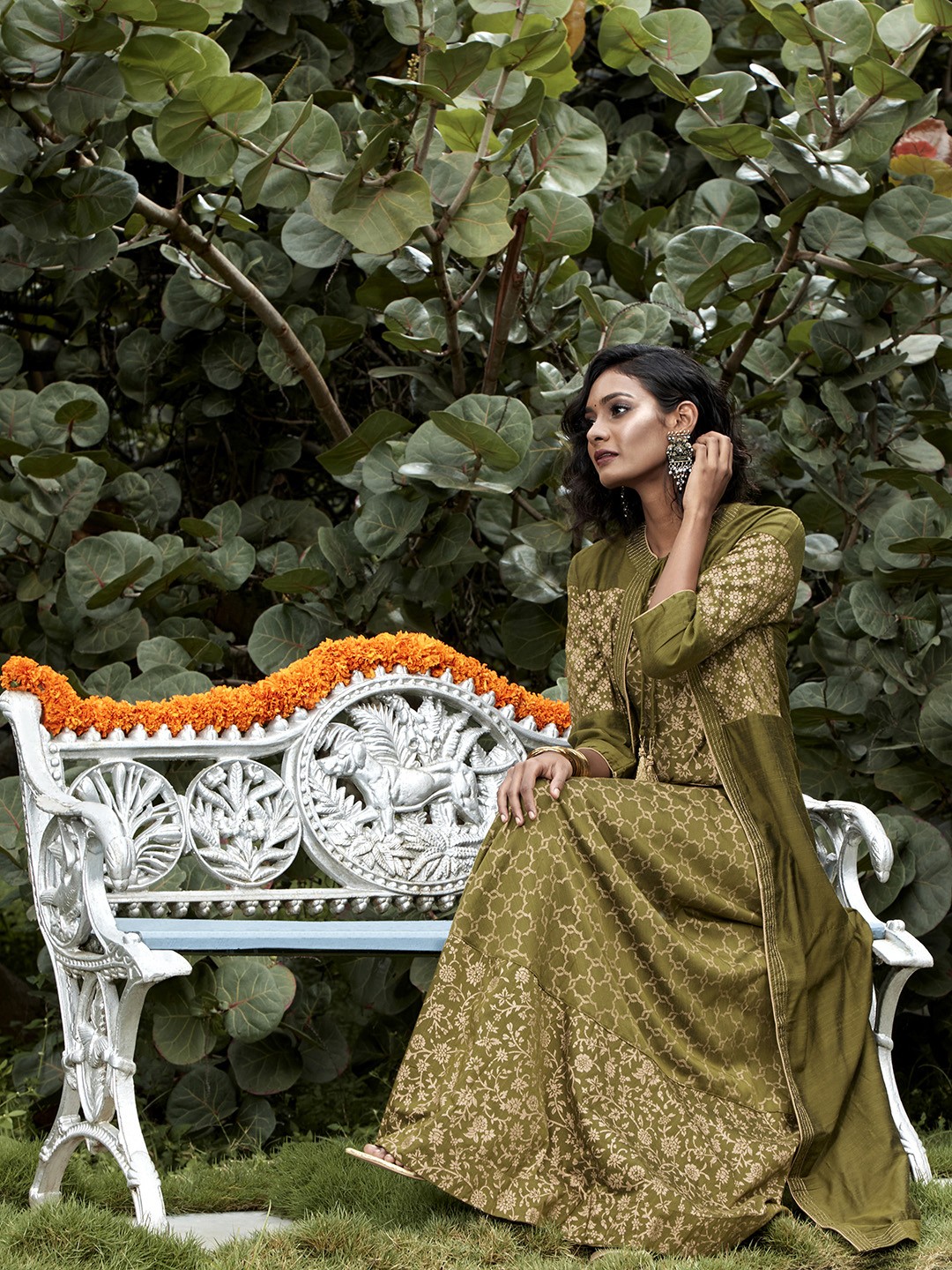 

Vishudh Women Olive Green Printed Kurta with Skirt