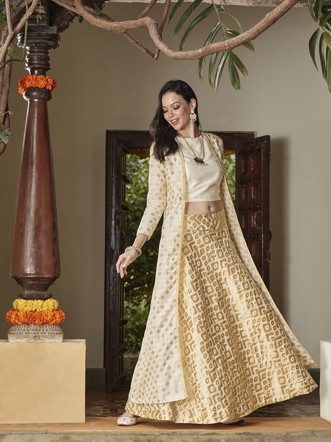 

Vishudh Women Cream-Coloured Printed Top with Skirt