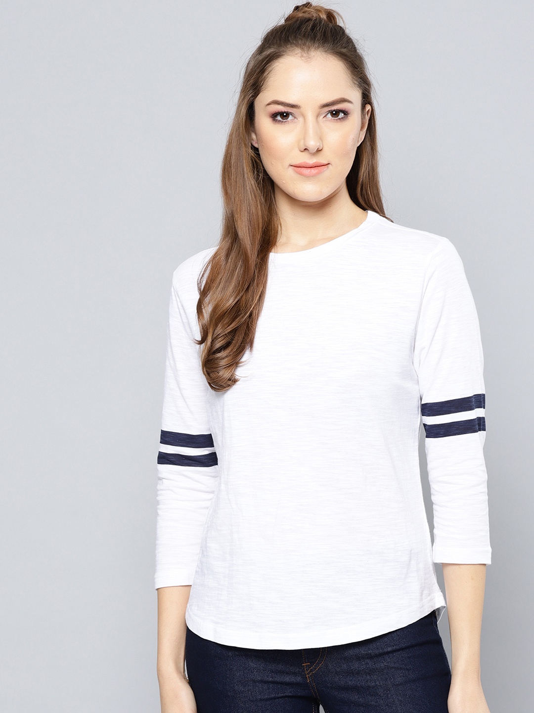 

Harpa Women White Solid Round Neck Pure Cotton T-shirt