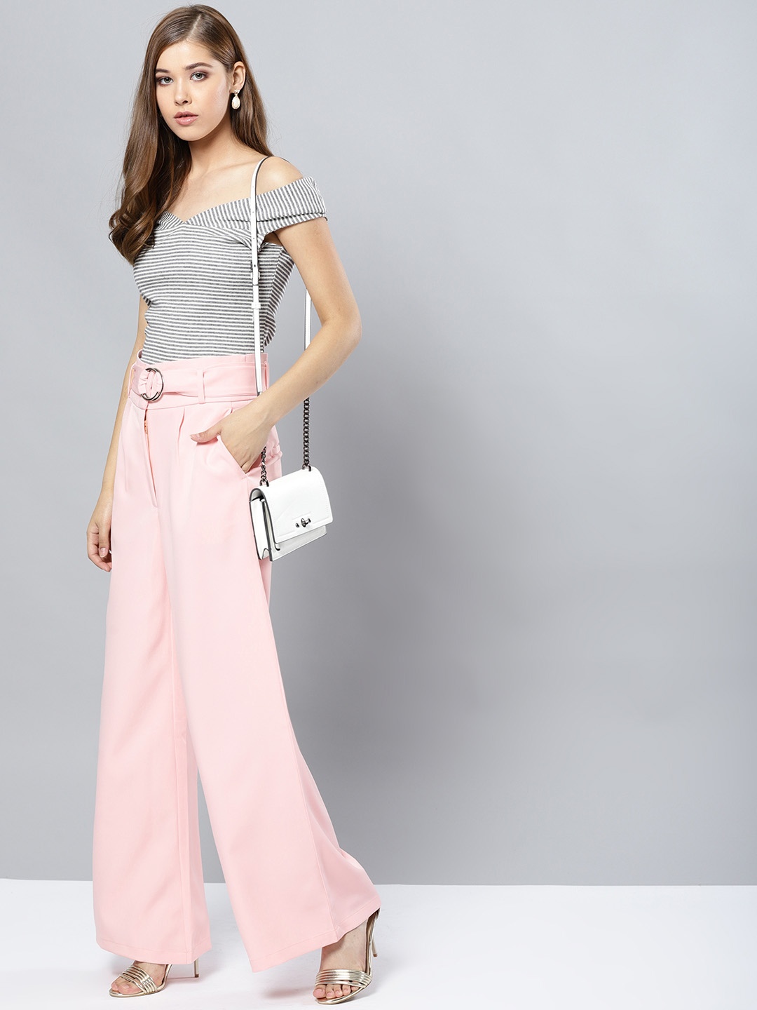 

Harpa Women Pink Regular Fit Solid Parallel Trousers