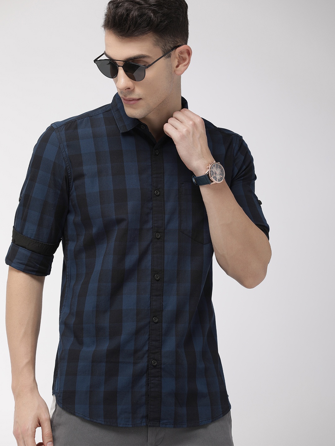 

HIGHLANDER Men Blue & Black Slim Fit Checked Casual Shirt