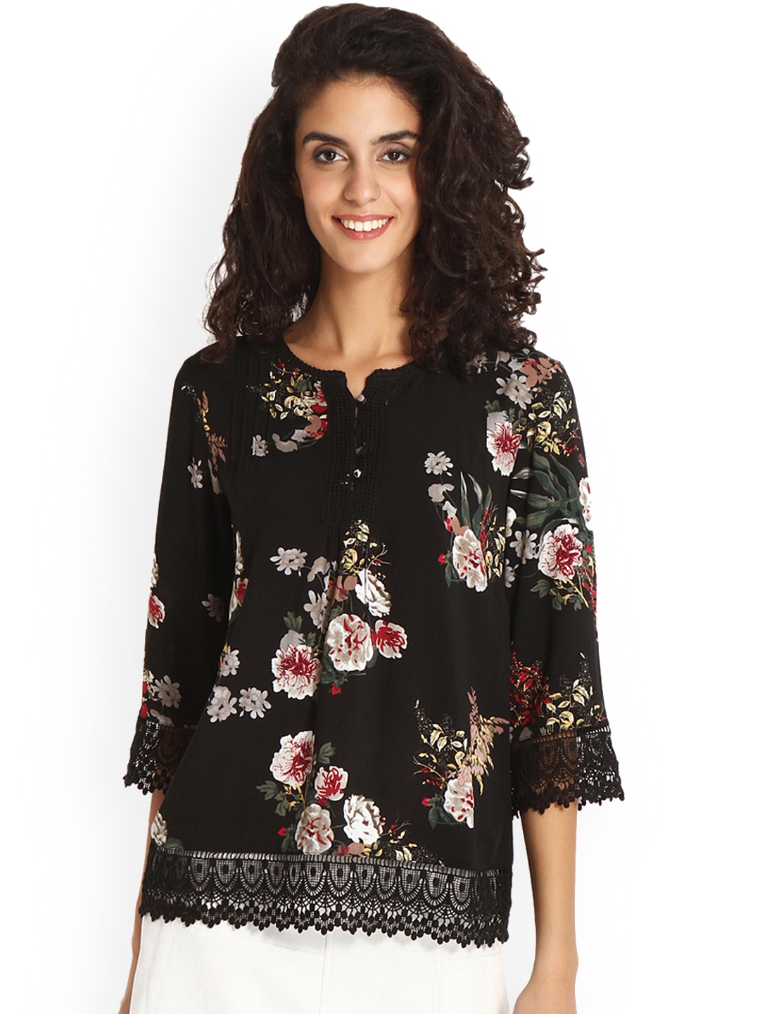 

Gipsy Women Black Floral Print Top