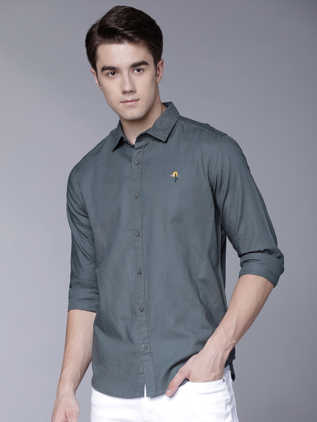 

LOCOMOTIVE Men Teal Green Slim Fit Solid Casual Shirt