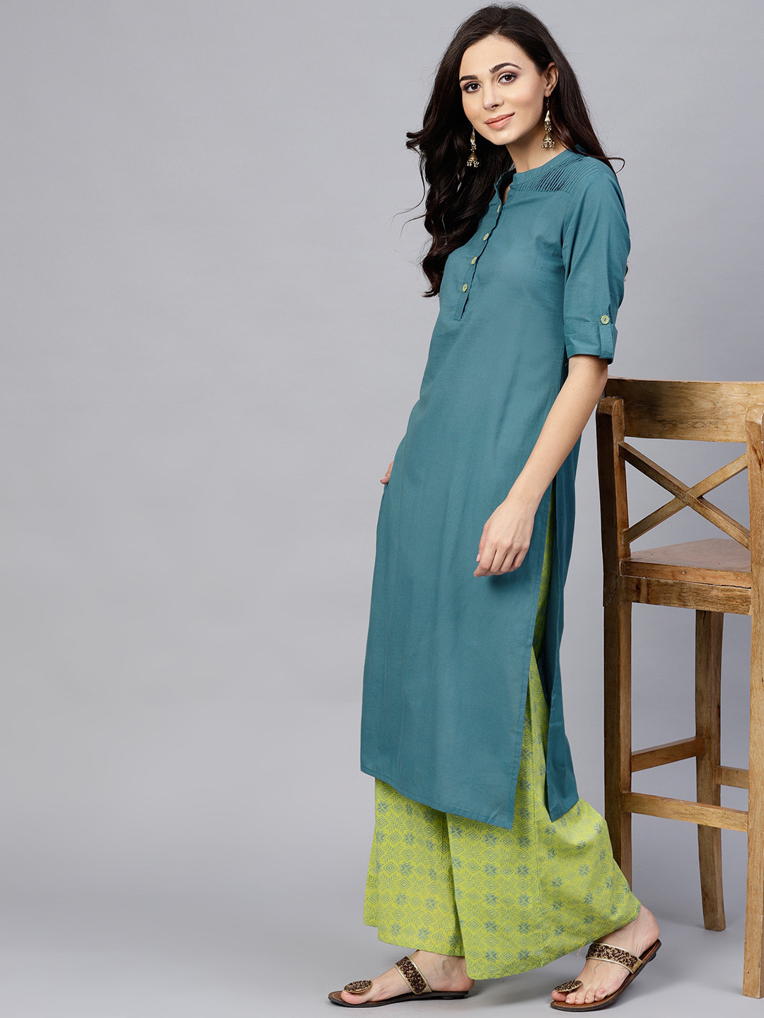 

AKS Women Teal Blue & Green Solid Kurta with Palazzos