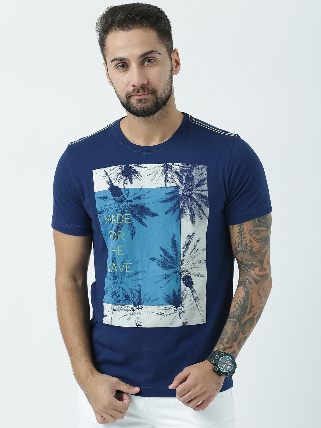 

Huetrap Men Blue Printed Round Neck T-shirt