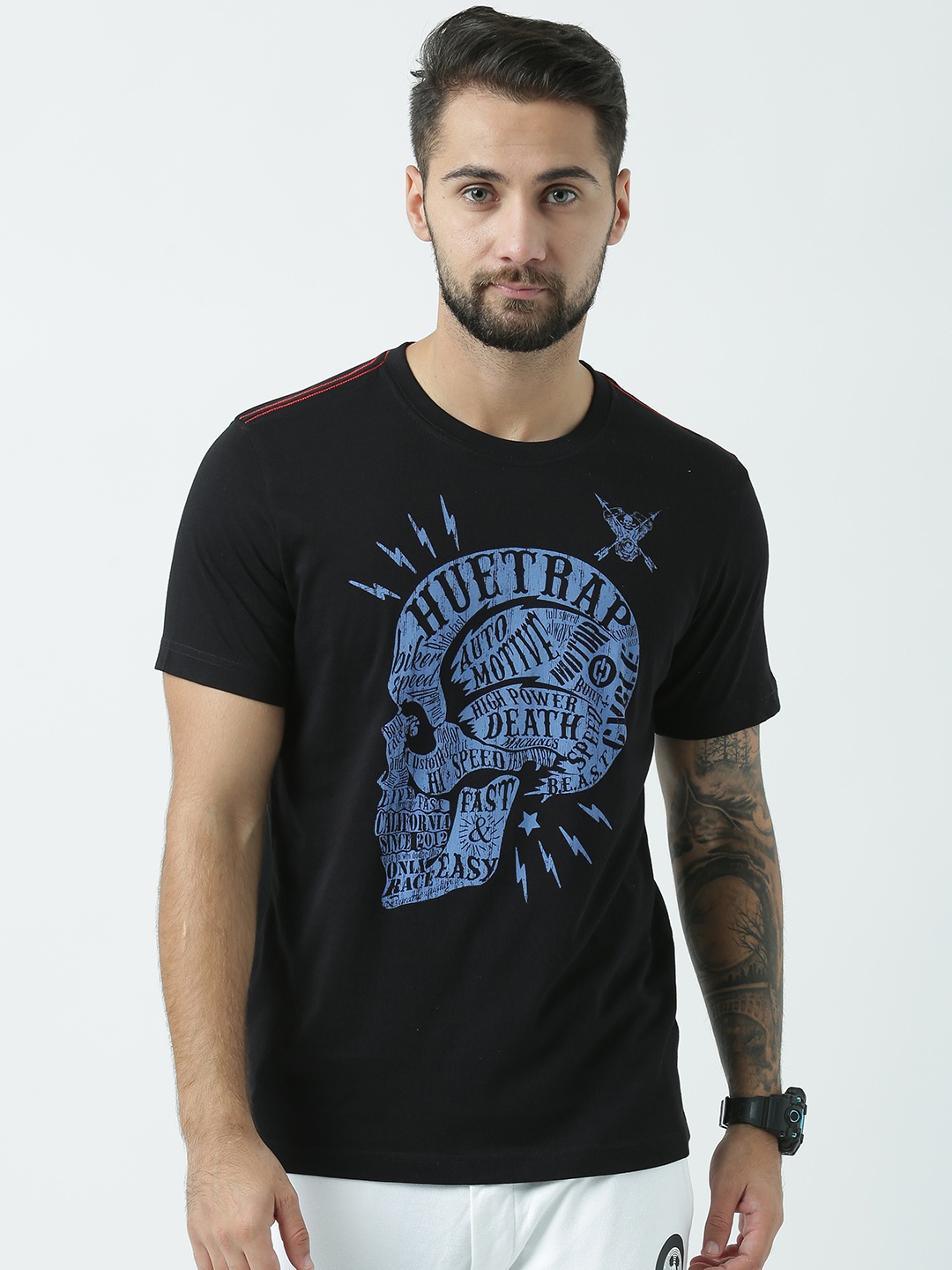 

Huetrap Men Black Printed Round Neck T-shirt