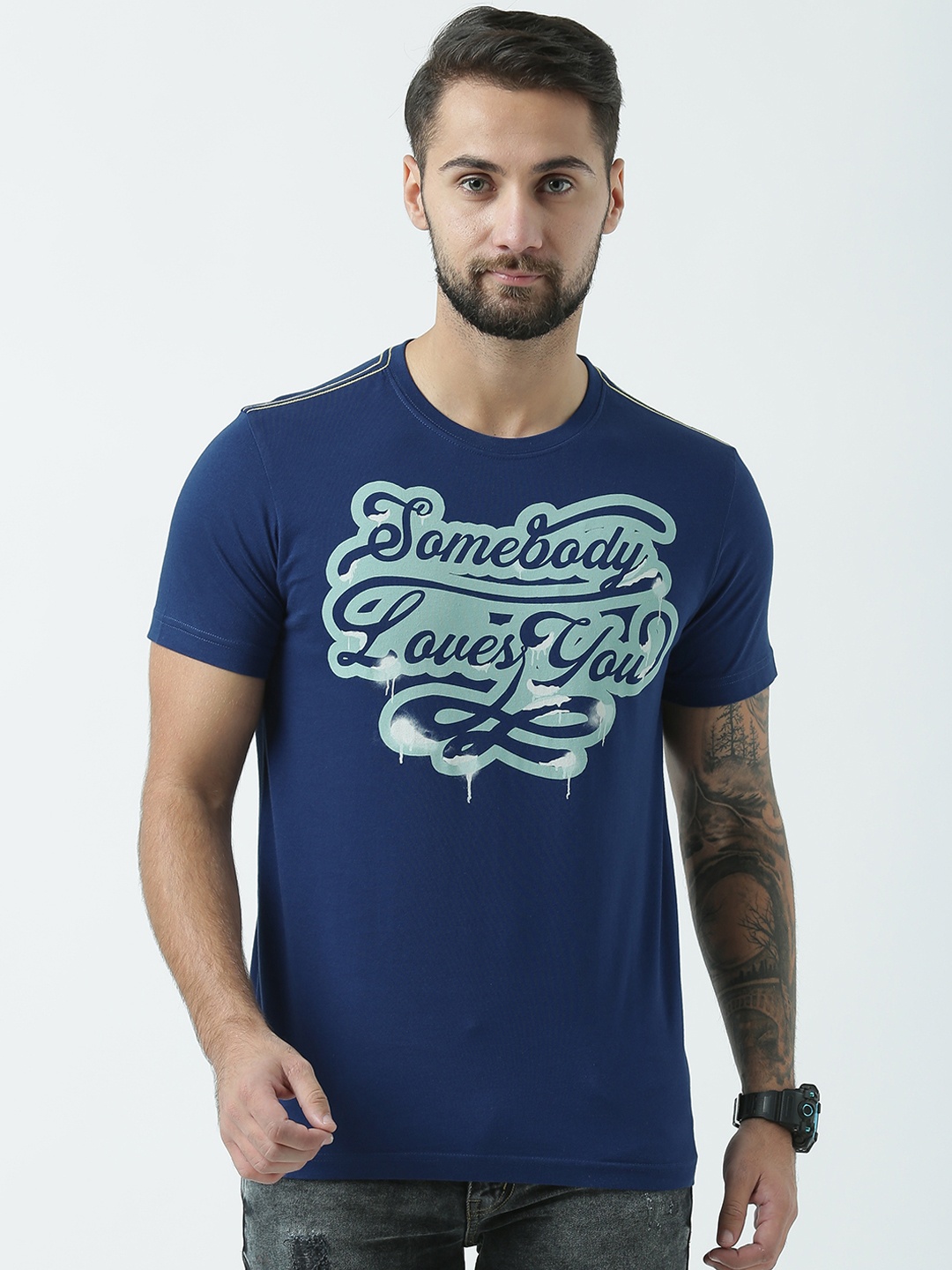 

Huetrap Men Blue Printed Round Neck T-shirt