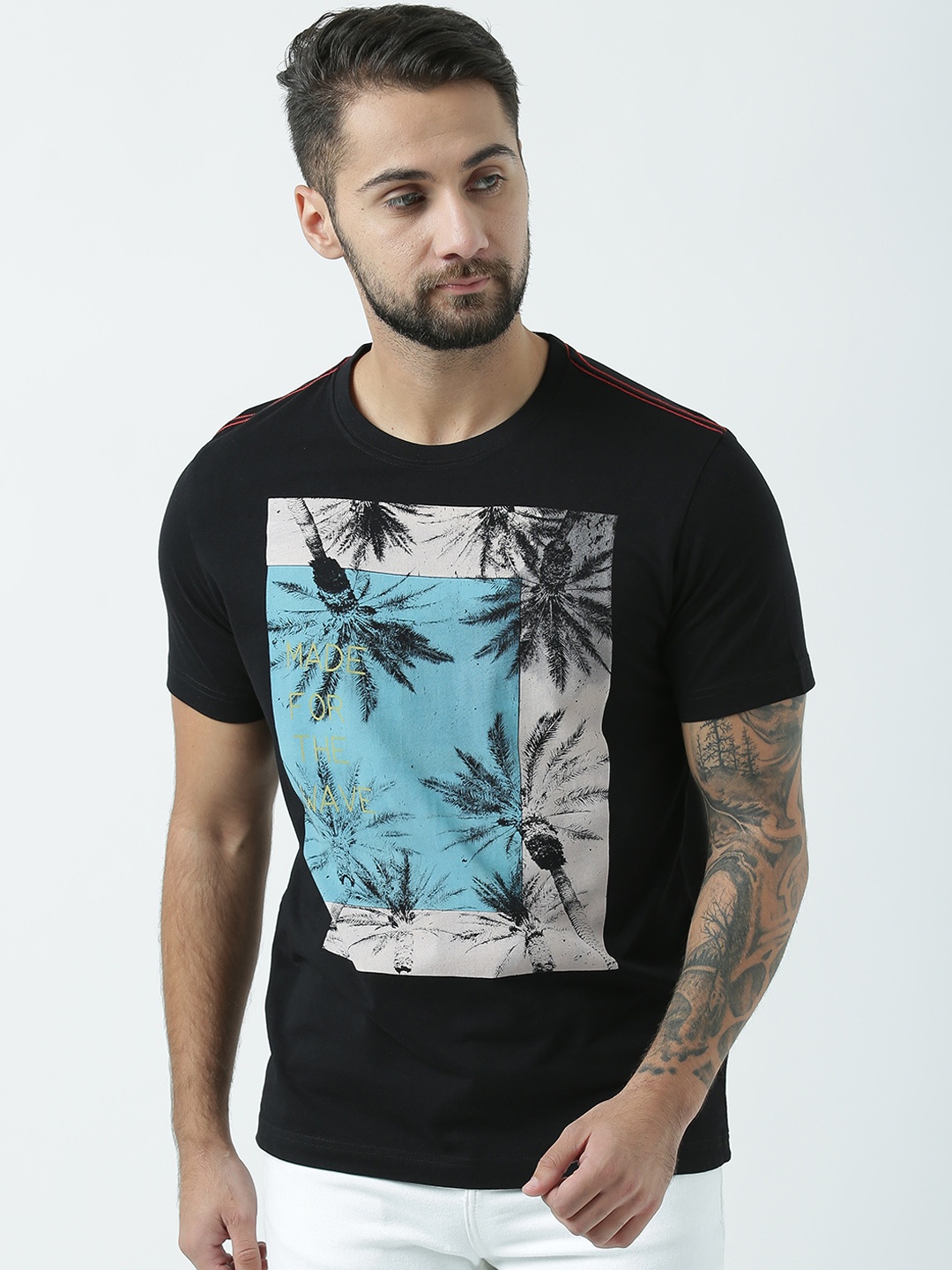 

Huetrap Men Black Printed Round Neck T-shirt