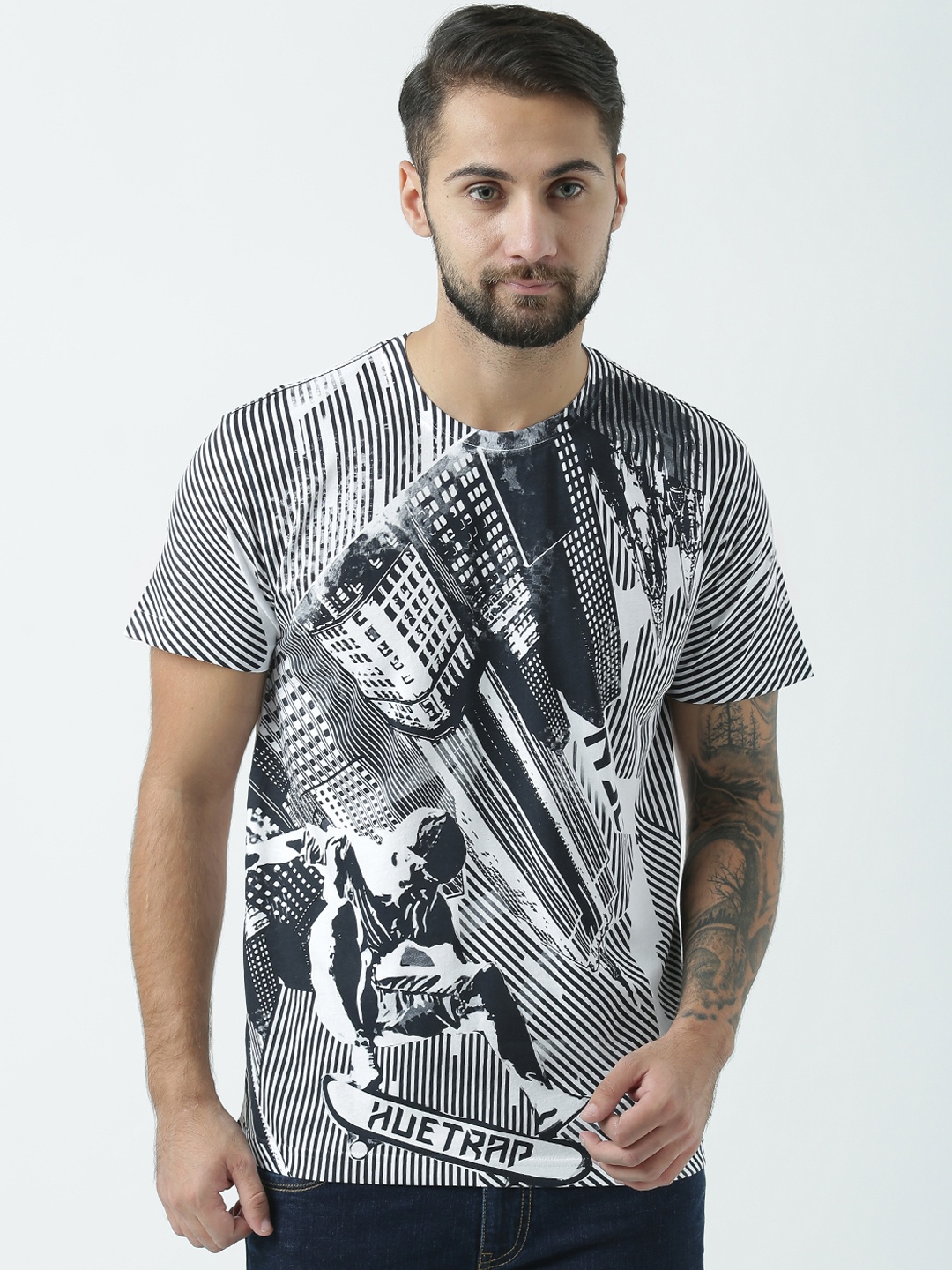 

Huetrap Men Grey Printed Round Neck T-shirt