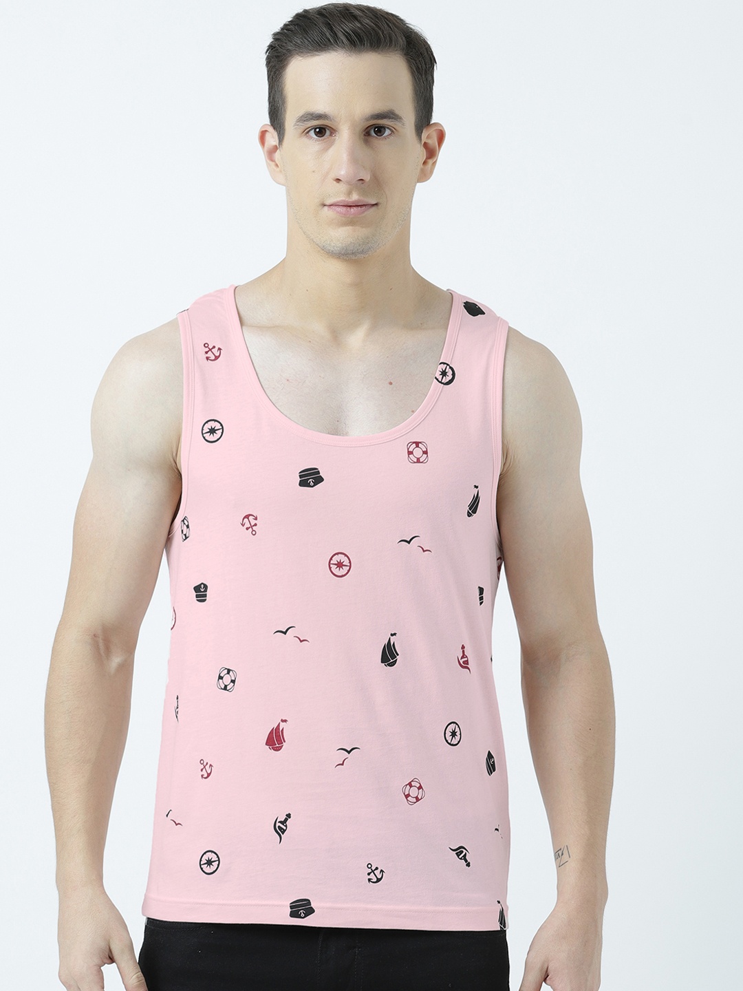 

Huetrap Men Pink Printed Scoop Neck T-shirt