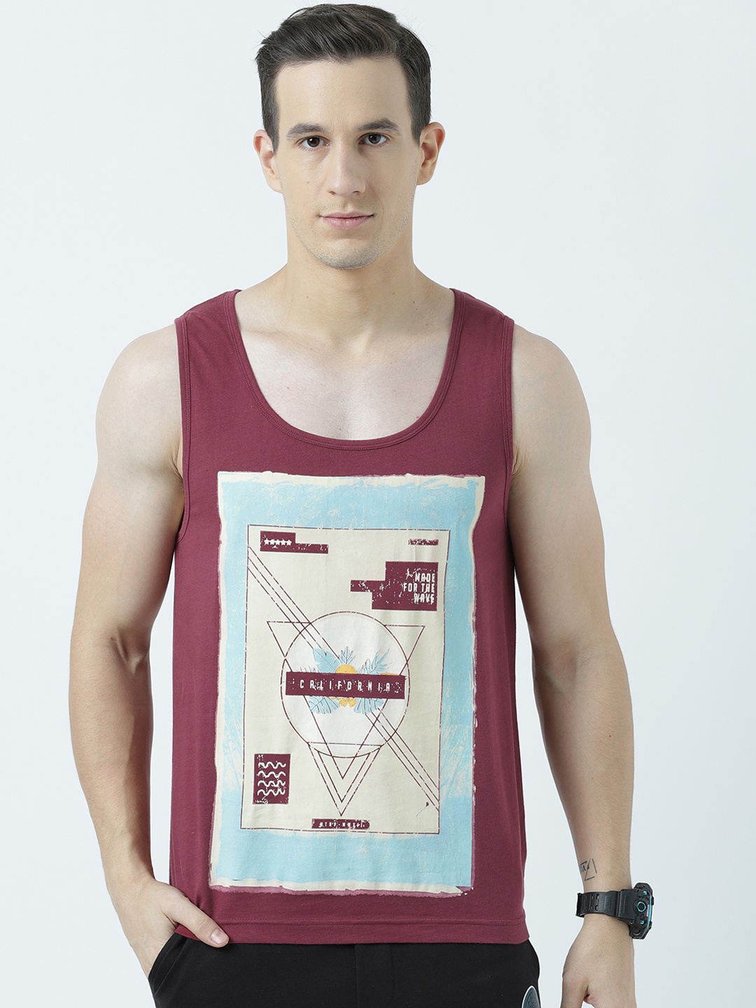 

Huetrap Men Maroon Printed Scoop Neck T-shirt