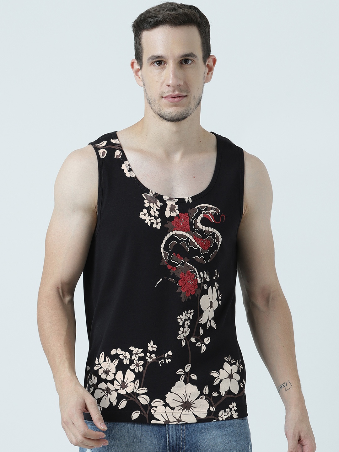 

Huetrap Men Black Printed Scoop Neck Sleeveless T-shirt