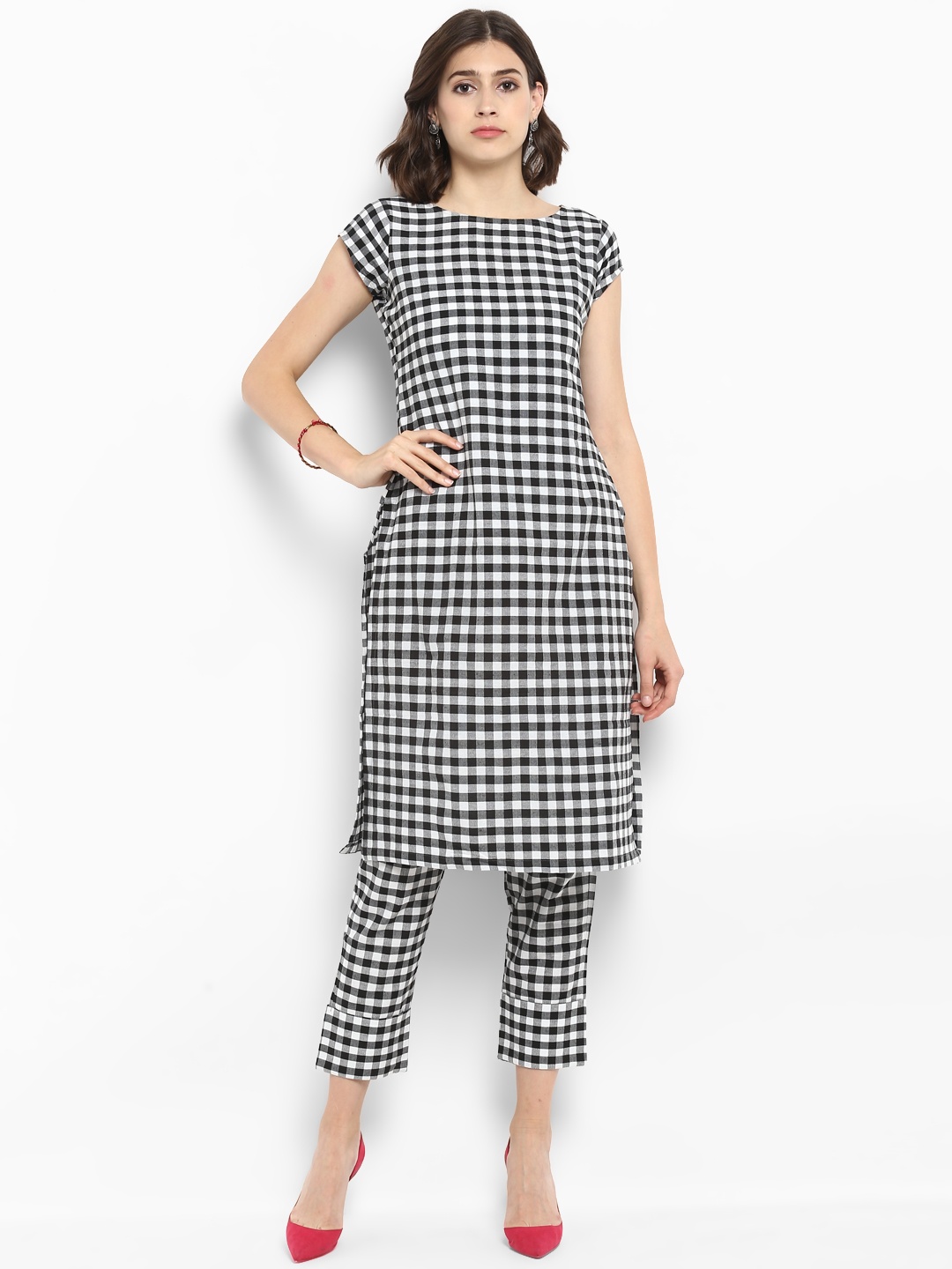 

MBE Women Black & White Printed Kurta with Trousers