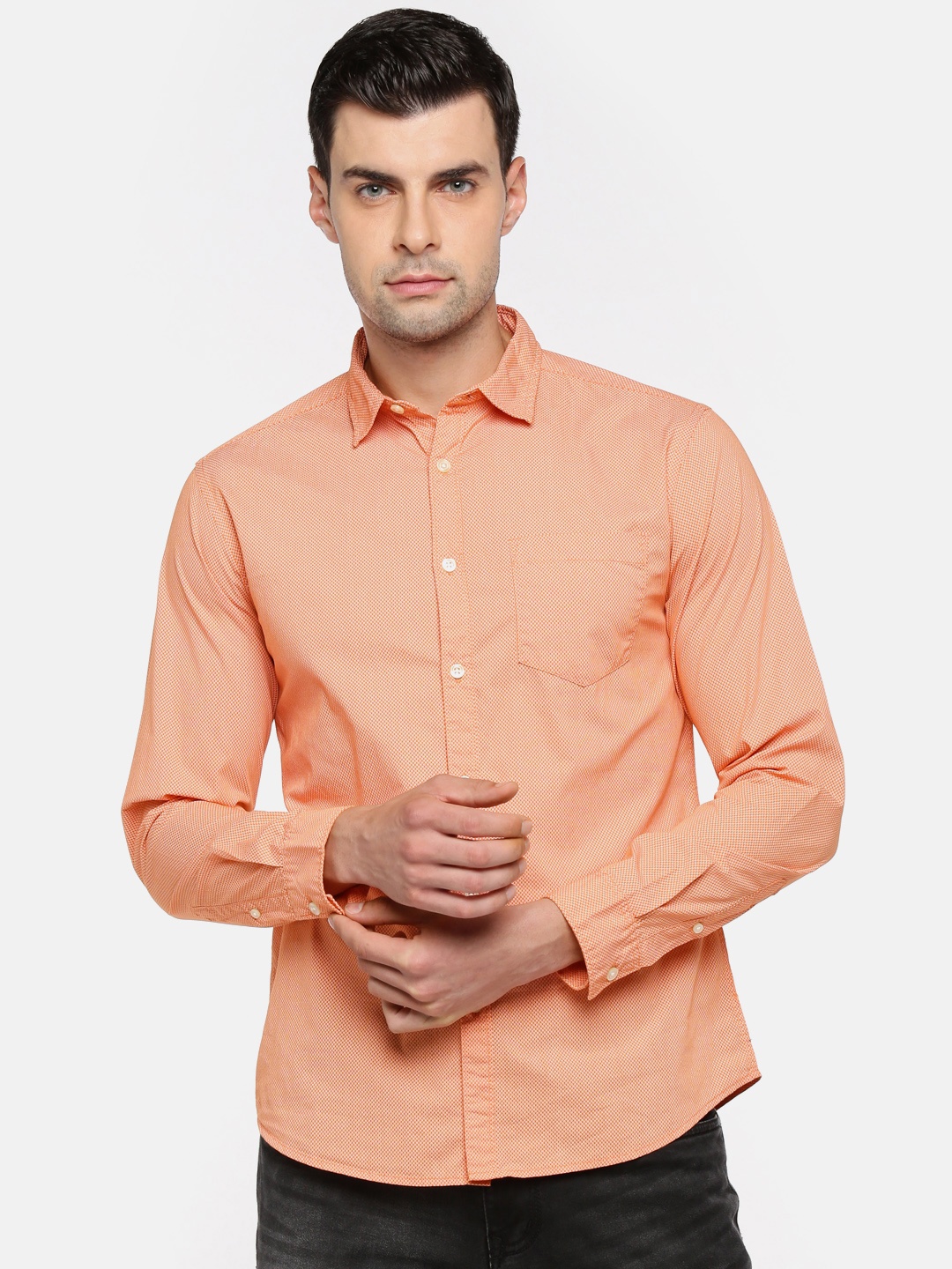 

Spiritus by pantaloons Men Orange Regular Fit Solid Casual Shirt