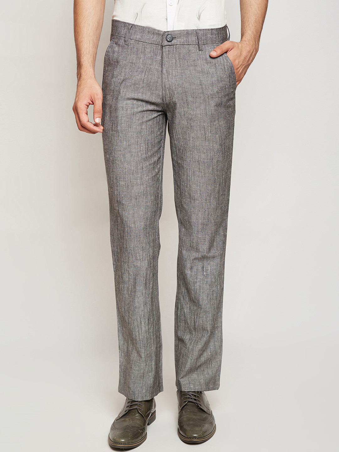 

Crimsoune Club Men Grey Slim Fit Solid Formal Trousers