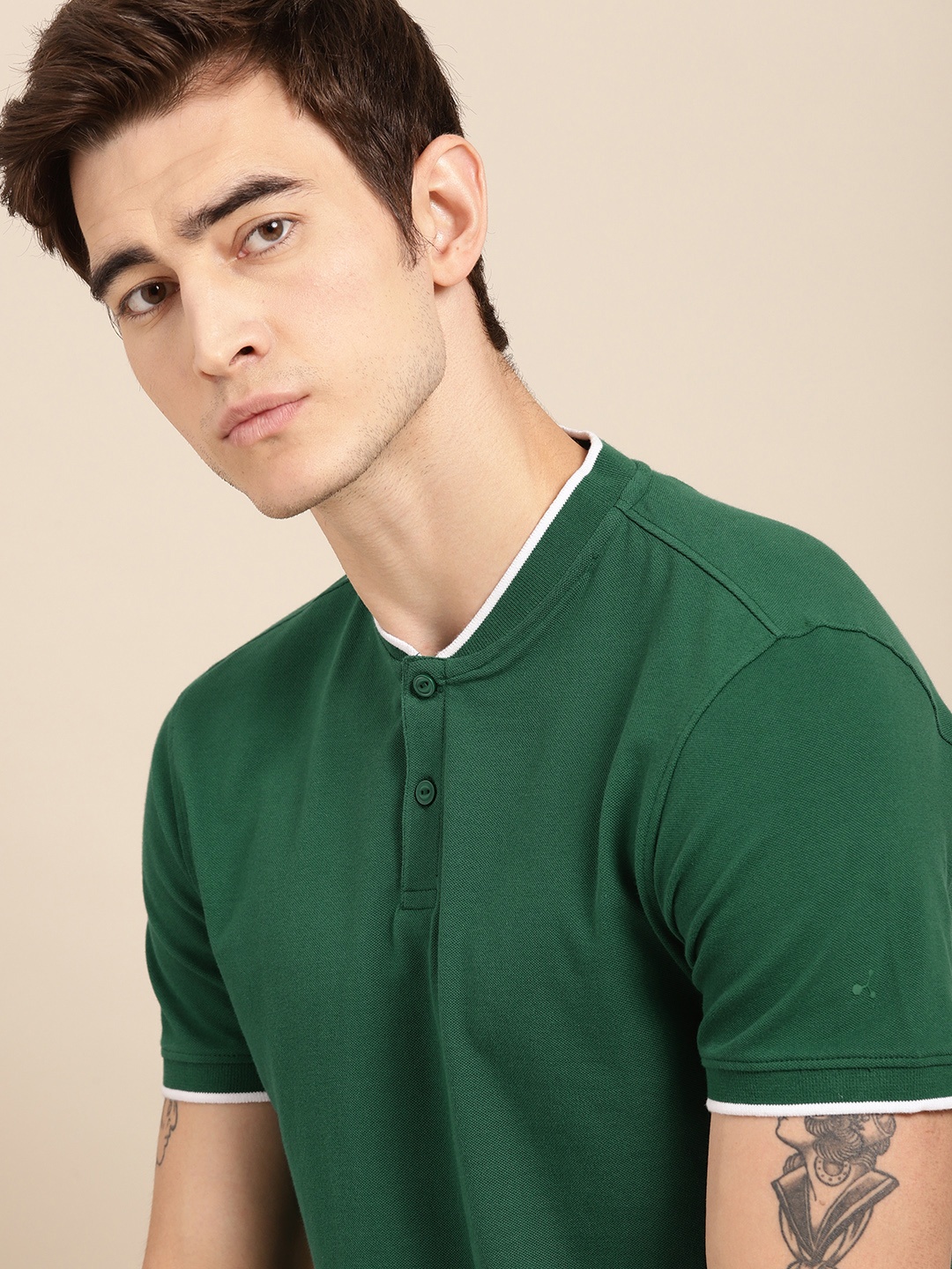 

ether Men Green Solid Non-Fading Hi-IQ Henley Neck T-shirt
