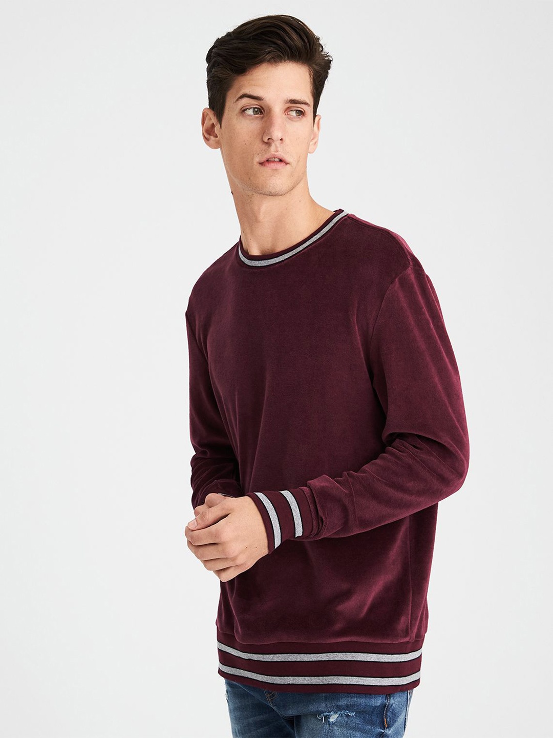 

AMERICAN EAGLE OUTFITTERS Men Burgundy Solid Sweatshirt