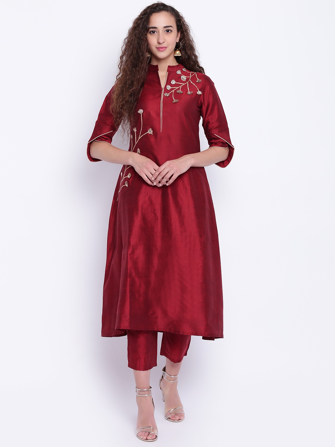 

Shakumbhari Women Maroon Embroidered Kurti with Trousers