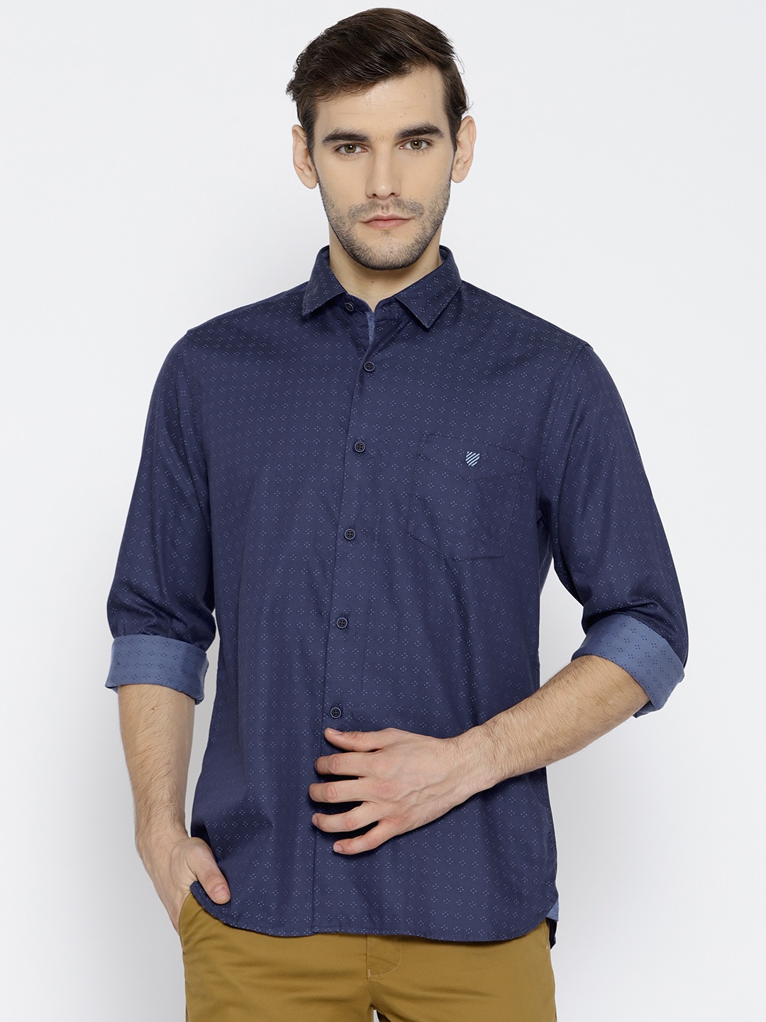 

J Hampstead Men Navy Blue Slim Fit Self-Design Casual Shirt