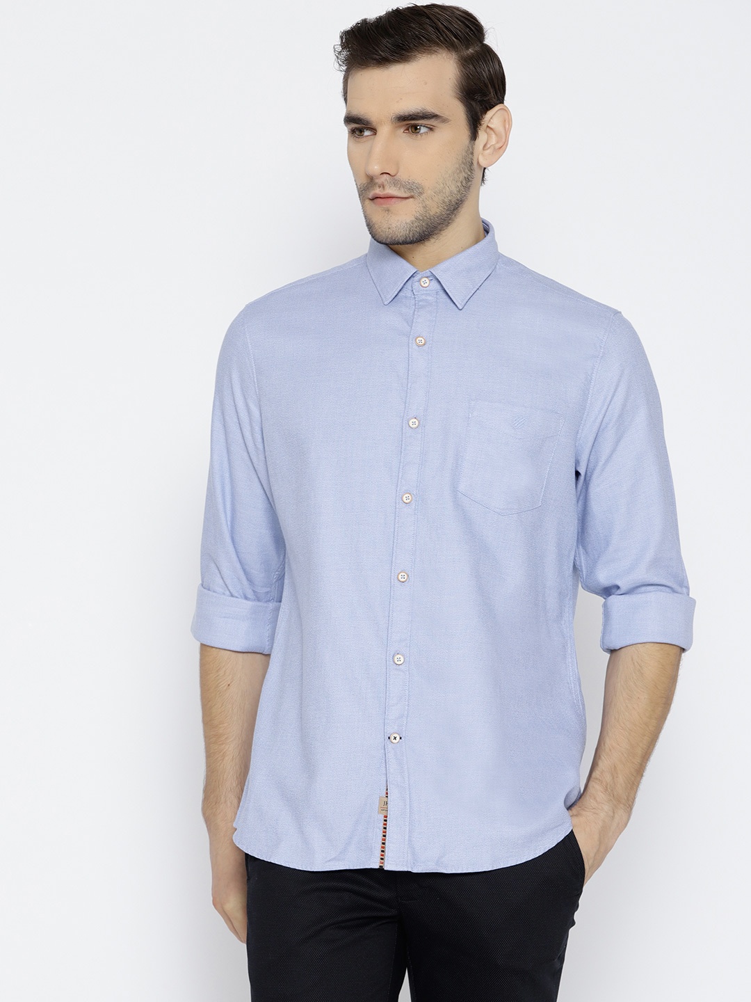 

J Hampstead Men Blue Slim Fit Solid Casual Shirt